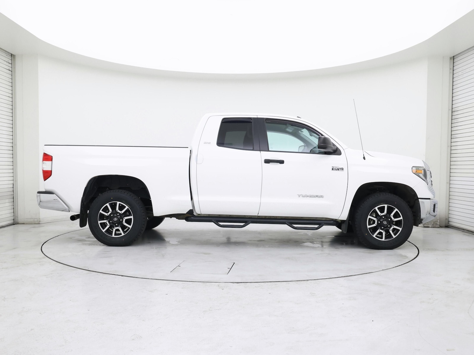 2018 Toyota Tundra SR5 - Photo 8