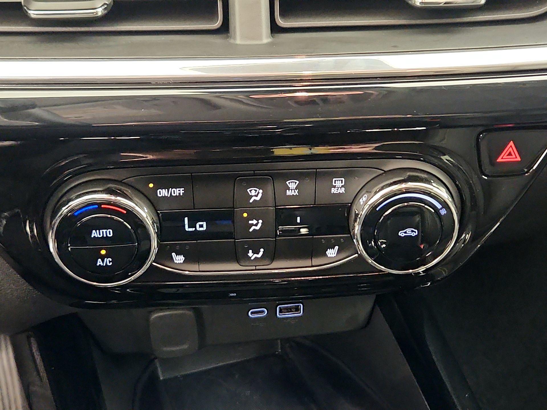 Thumbnail: 2025 Chevrolet Trax - 16