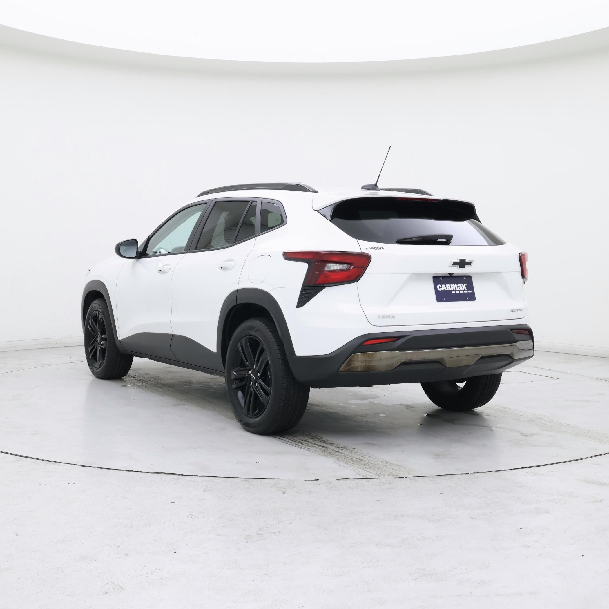 Thumbnail: 2025 Chevrolet Trax - 2