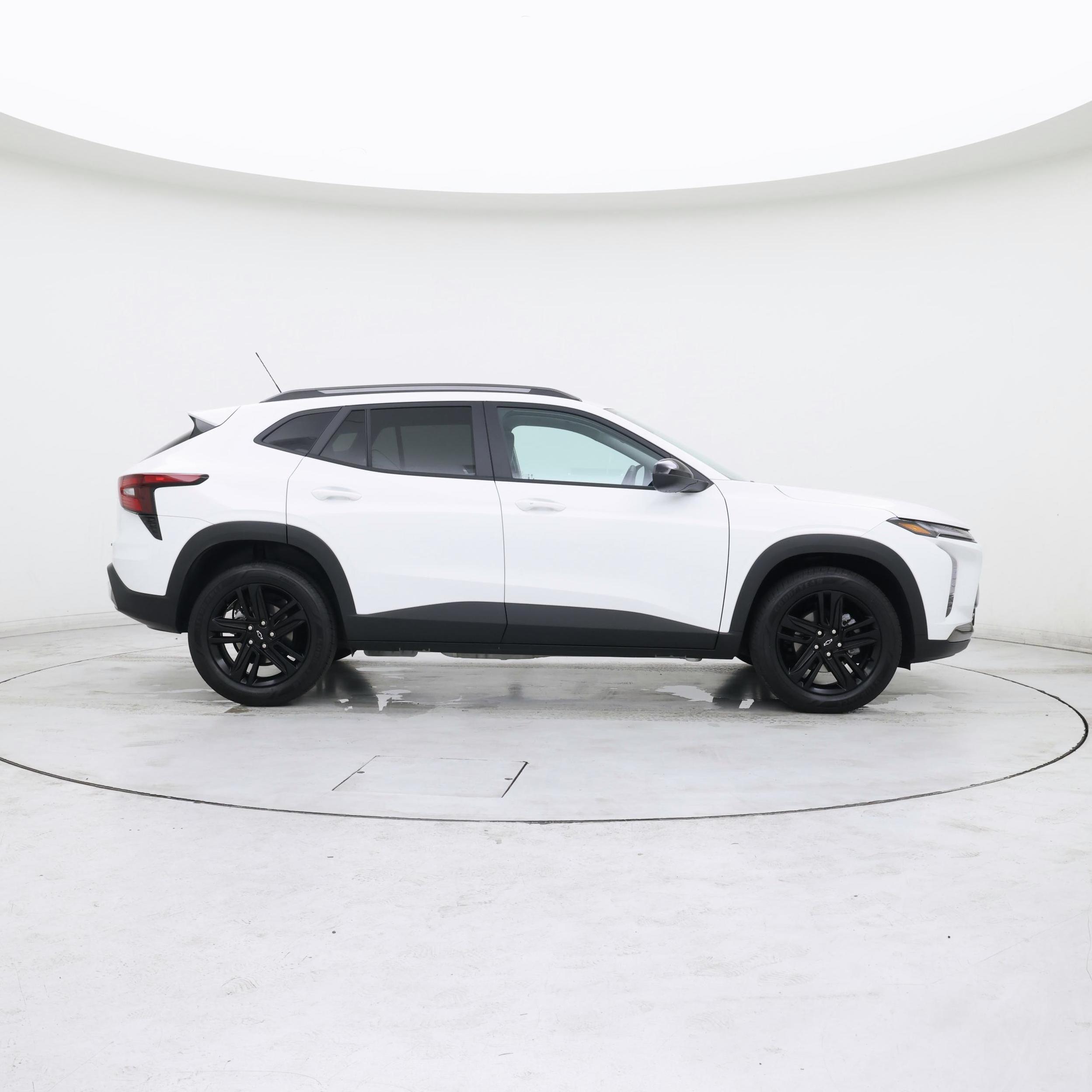 Thumbnail: 2025 Chevrolet Trax - 7