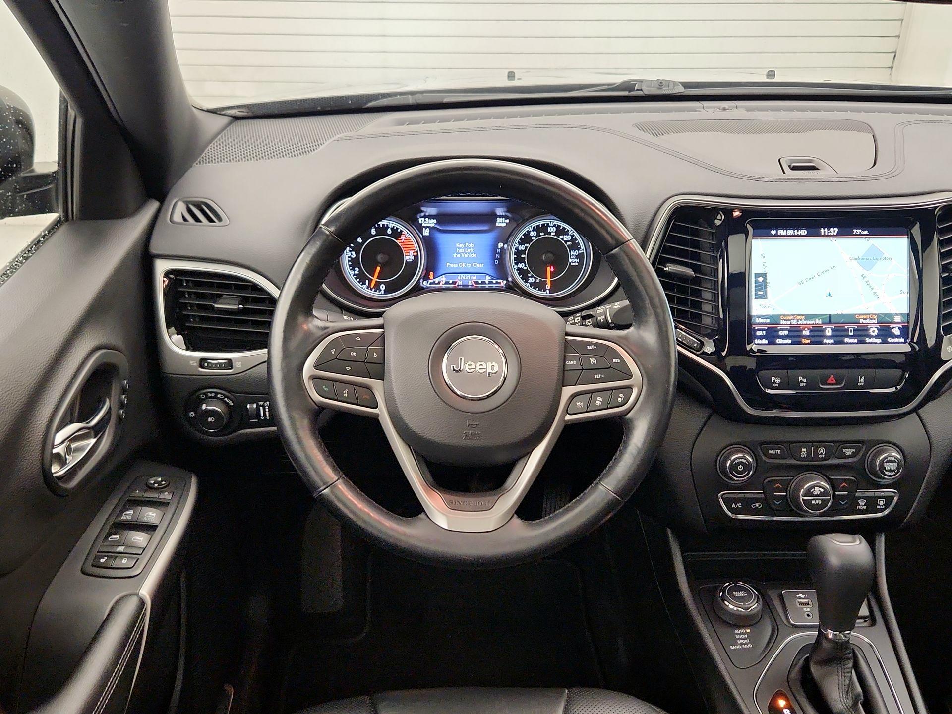 Thumbnail: 2020 Jeep Cherokee - 10
