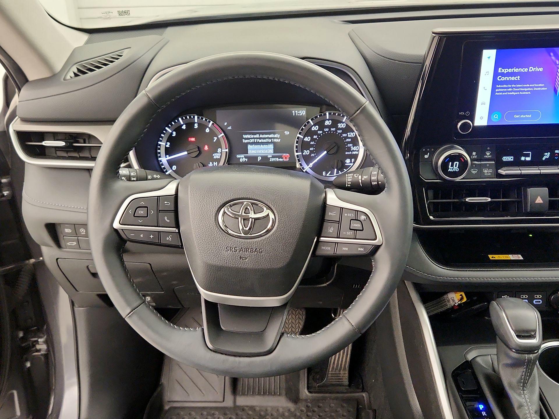 Thumbnail: 2024 Toyota Highlander - 10