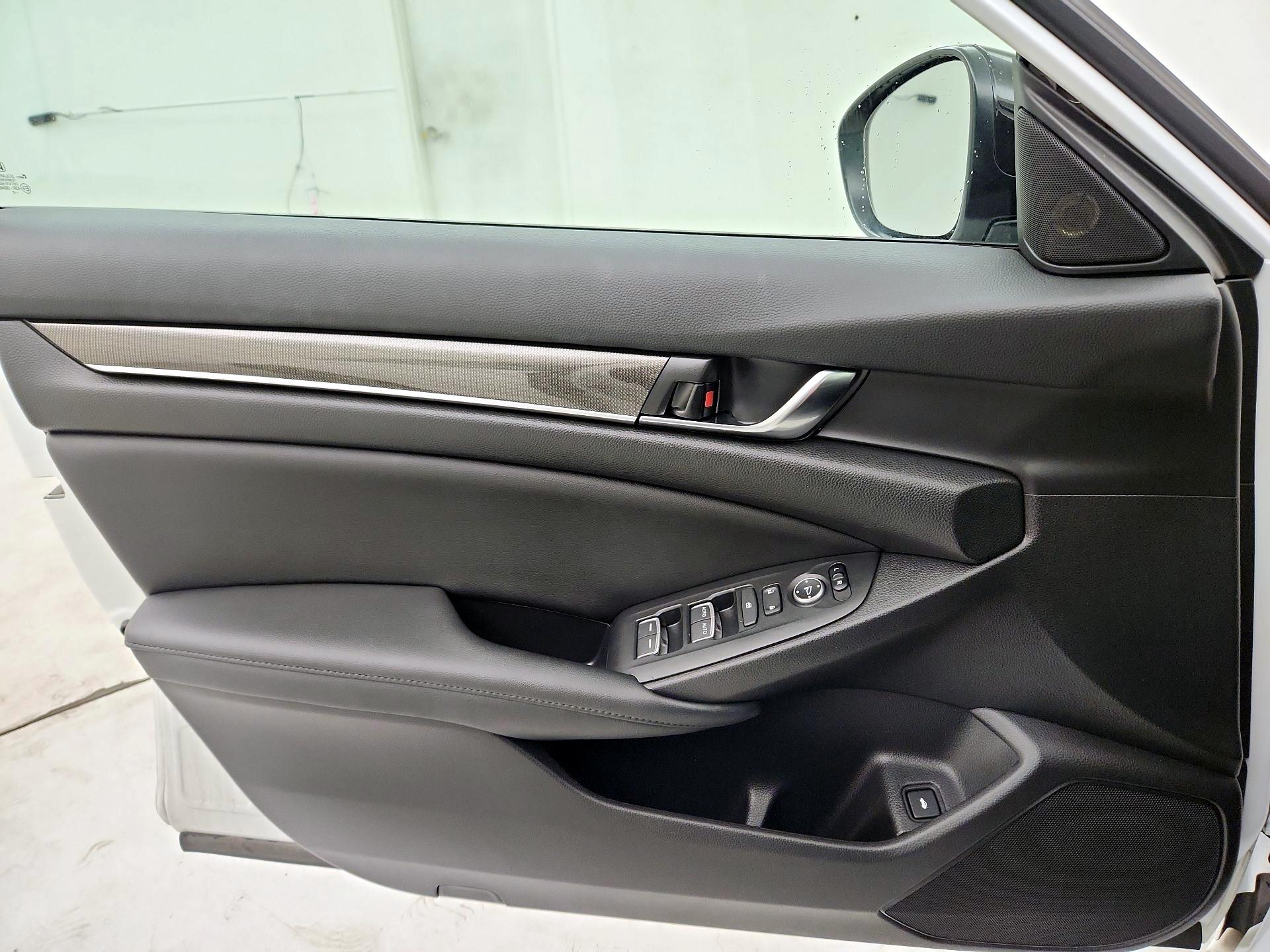 Thumbnail: 2022 Honda Accord - 12