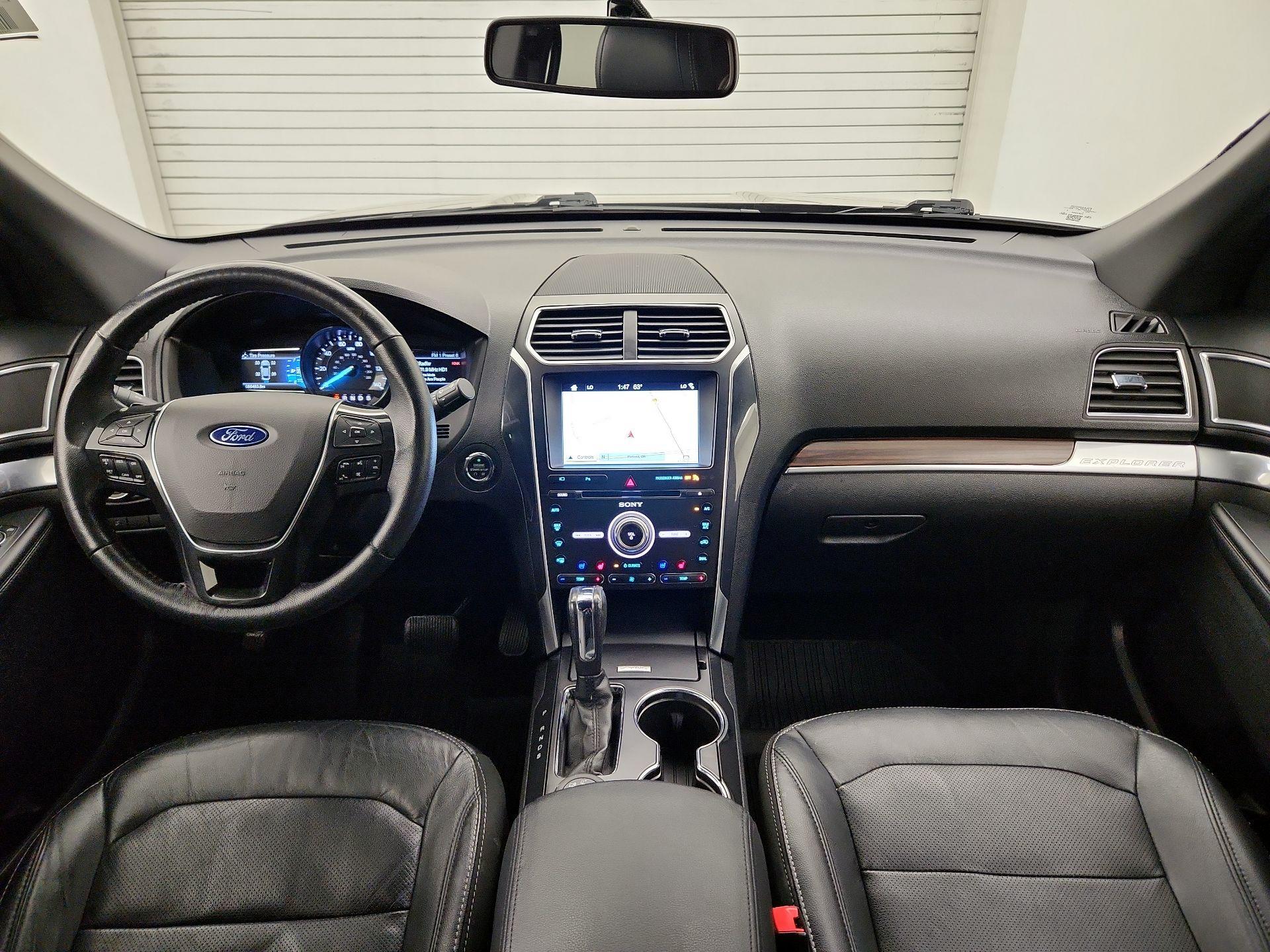 Thumbnail: 2017 Ford Explorer - 9