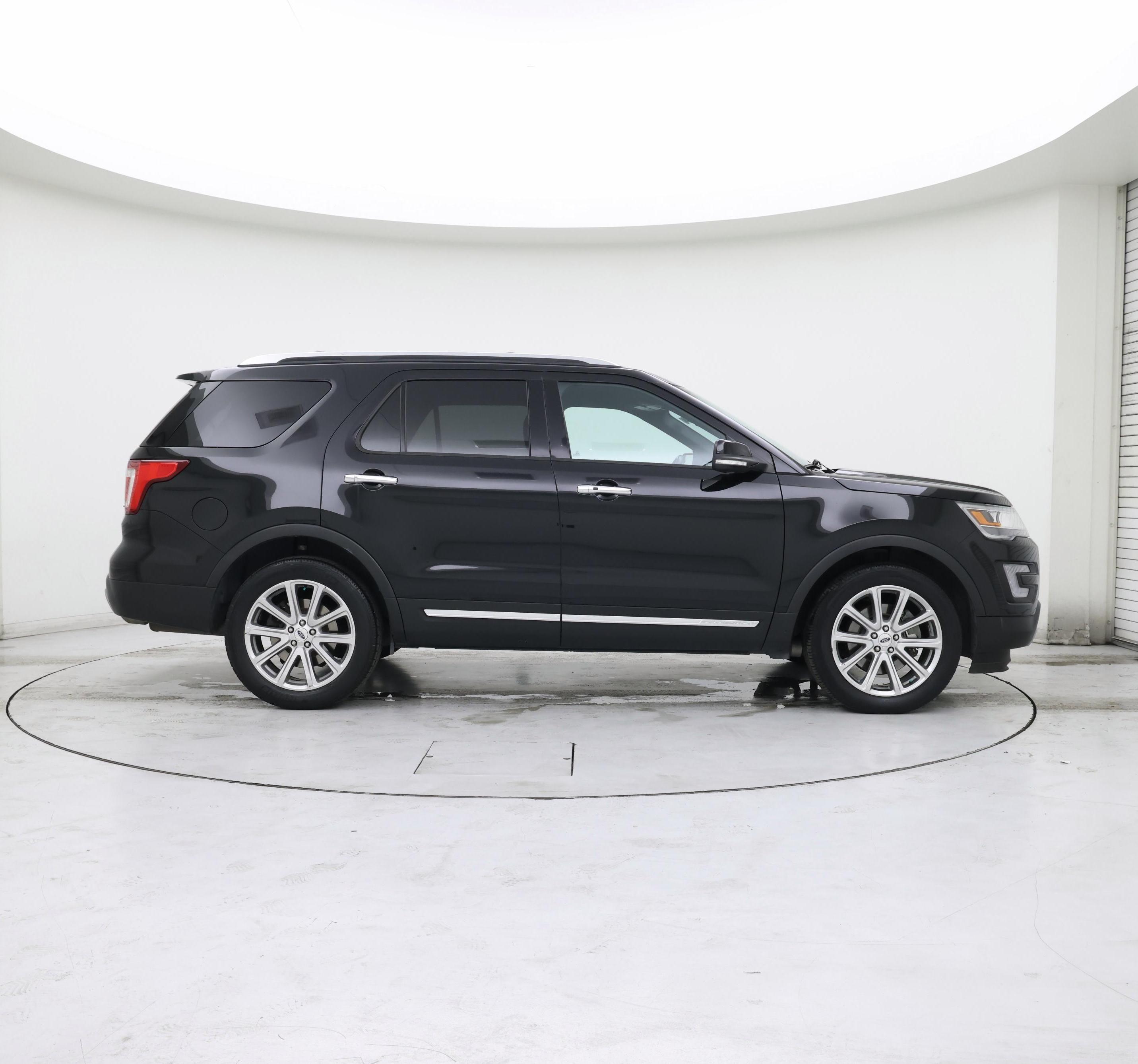 Thumbnail: 2017 Ford Explorer - 7