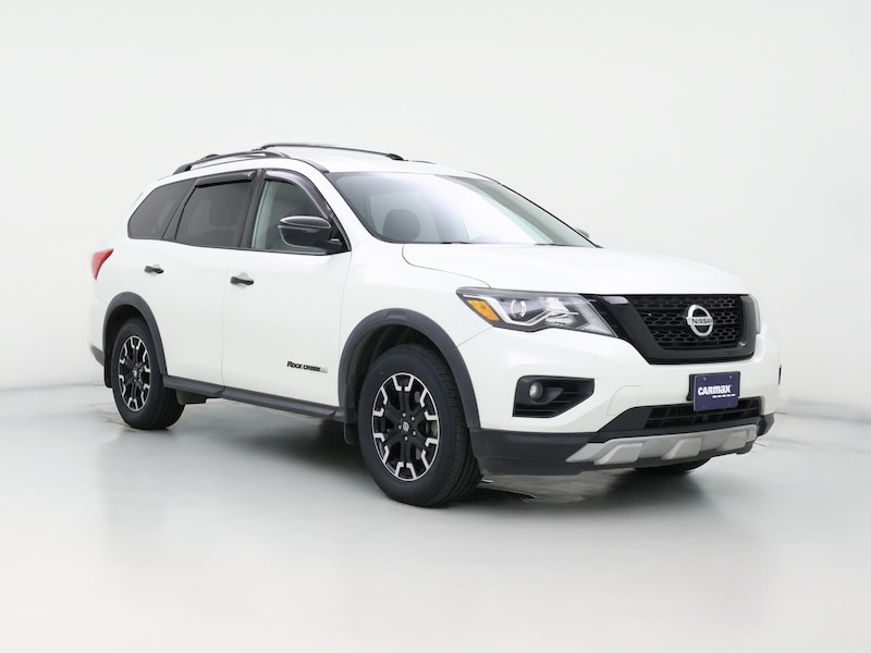 2020 Nissan Pathfinder SV