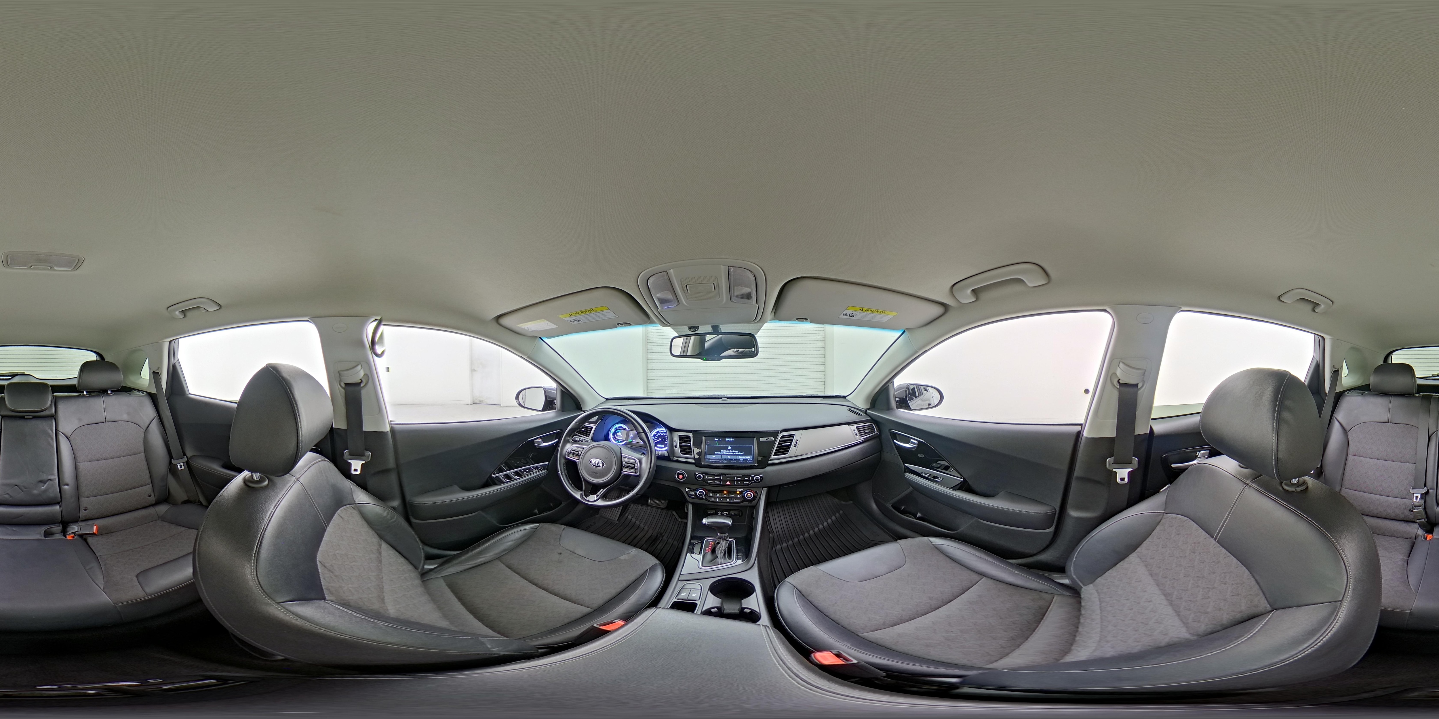 2019 Kia Niro S Touring - Photo 25