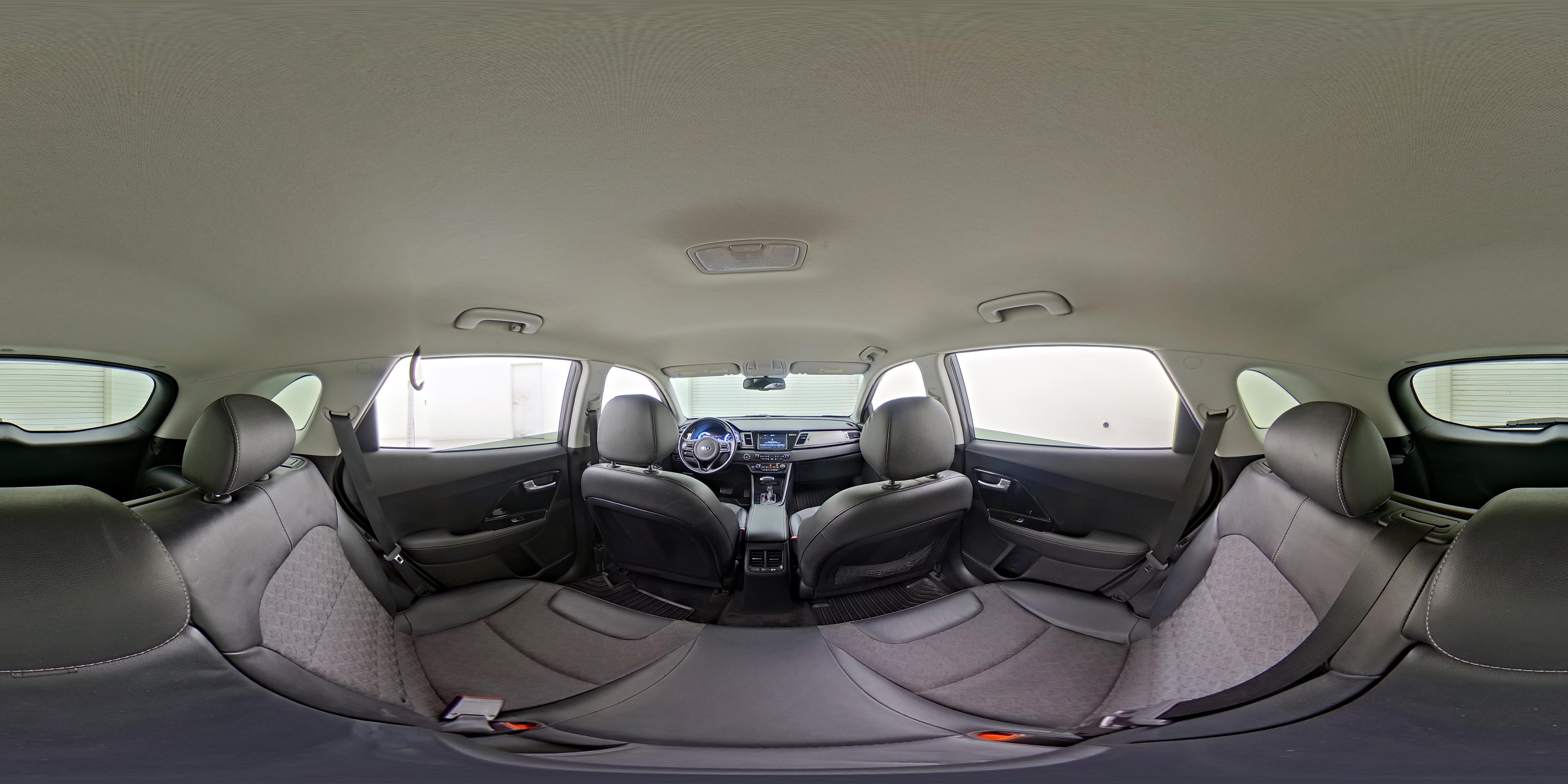 2019 Kia Niro S Touring - Photo 26
