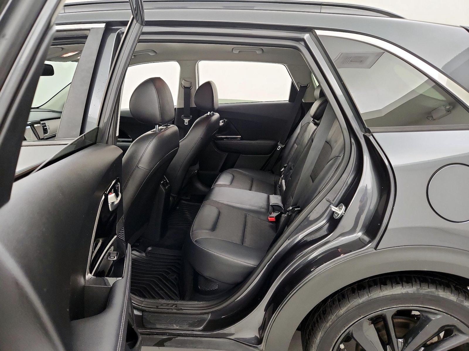 2019 Kia Niro S Touring - Photo 21