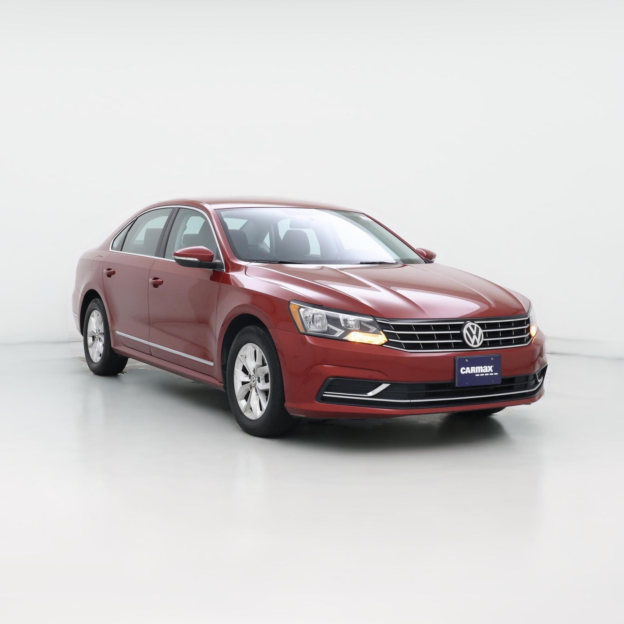 Thumbnail: 2017 Volkswagen Passat - 1