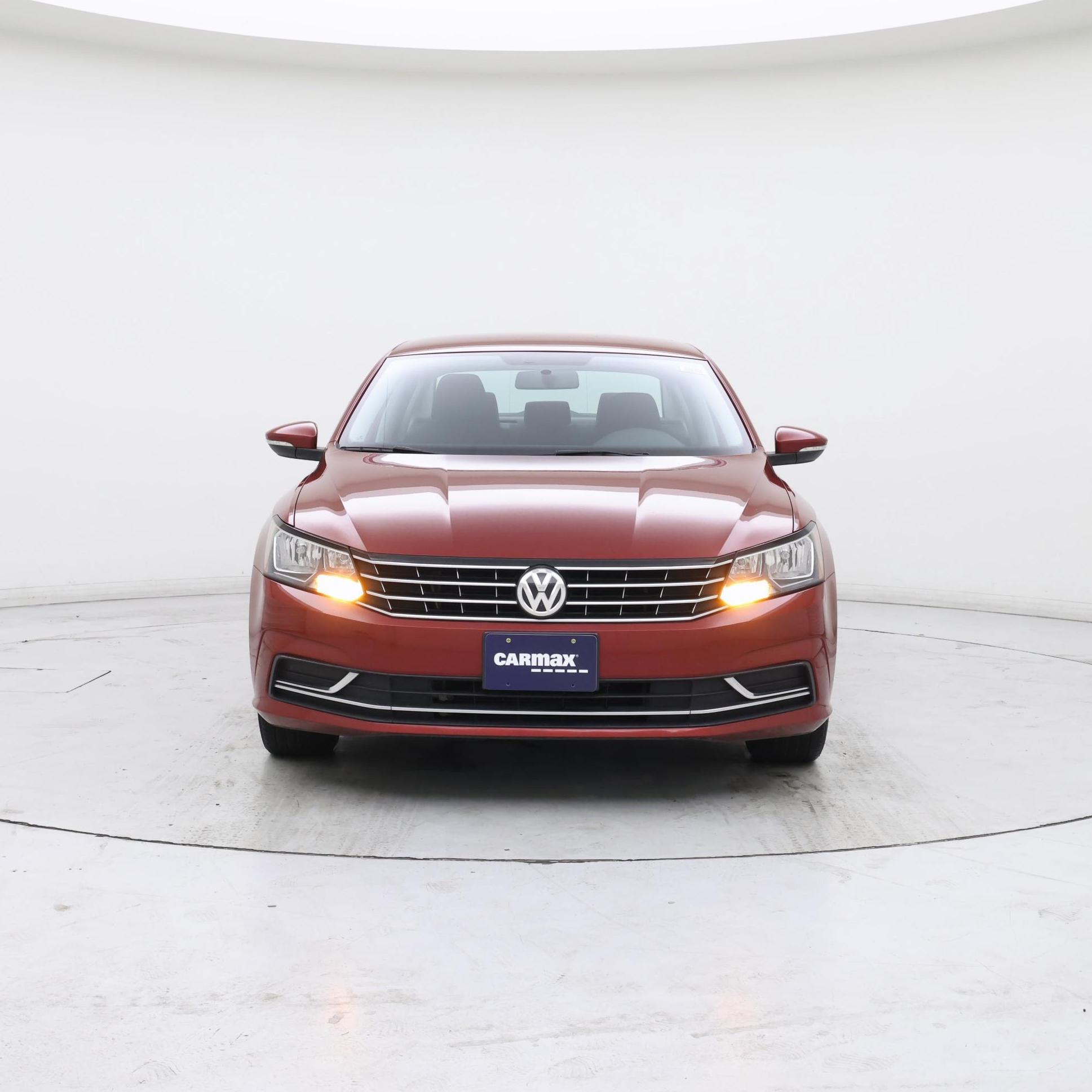 Thumbnail: 2017 Volkswagen Passat - 5