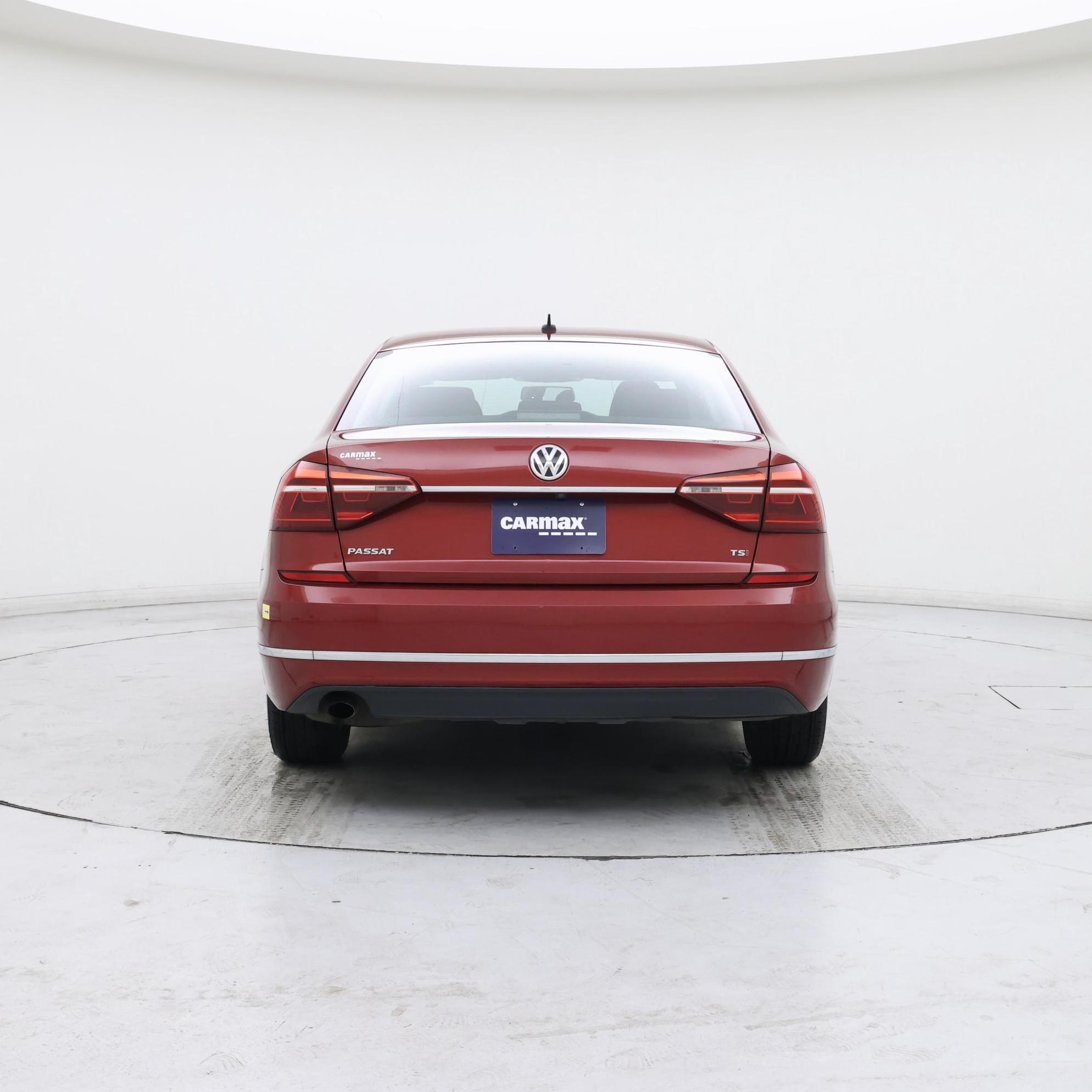 Thumbnail: 2017 Volkswagen Passat - 6