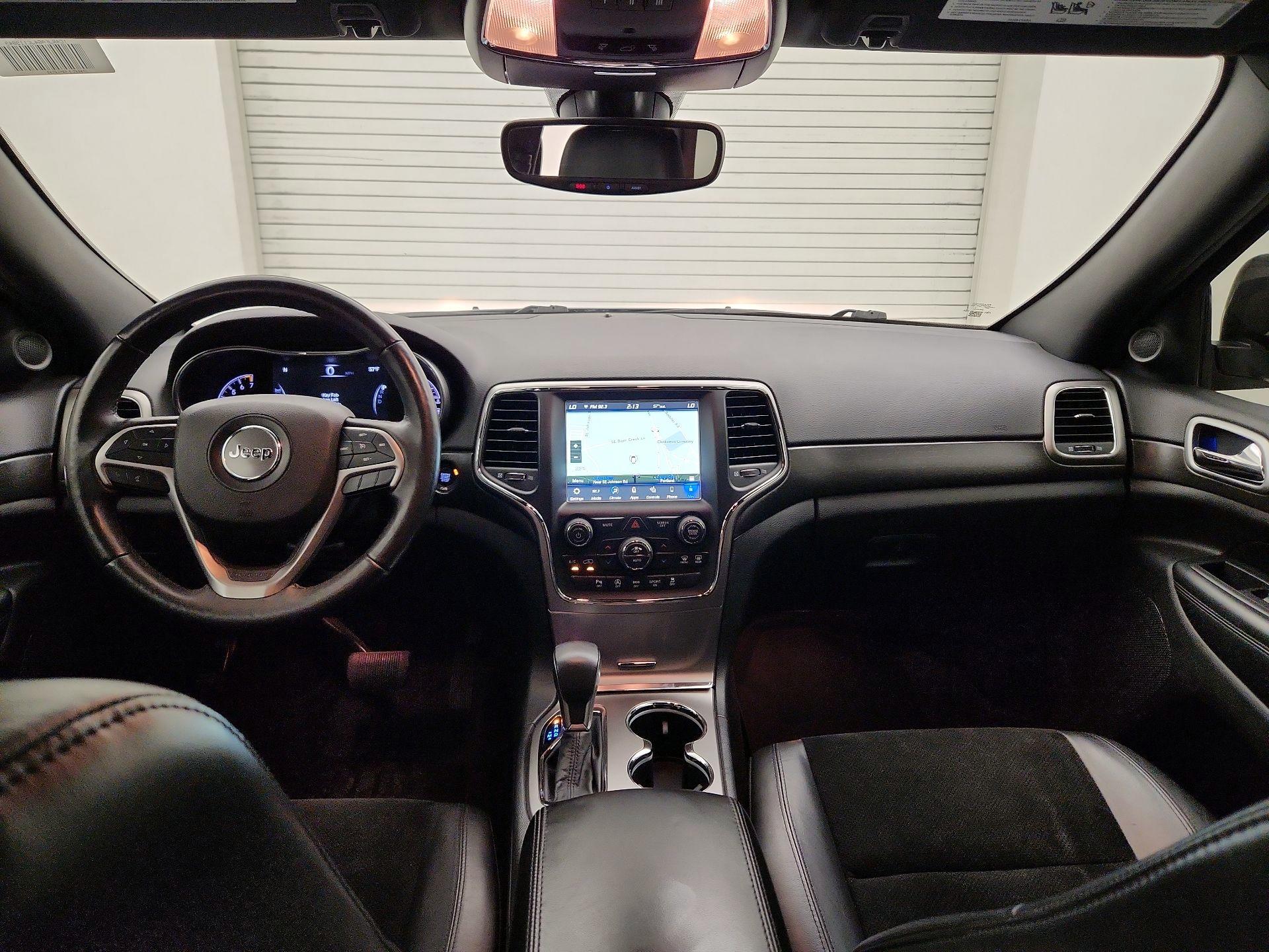 Thumbnail: 2018 Jeep Grand Cherokee - 9