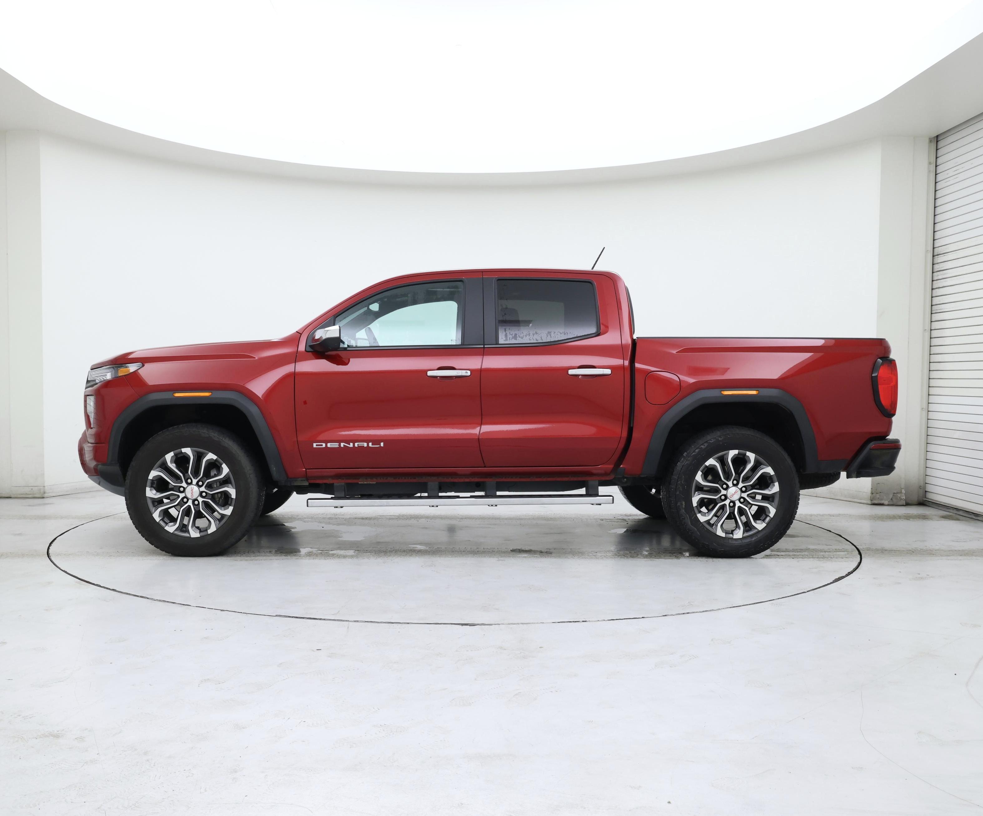 Thumbnail: 2025 GMC Canyon - 3