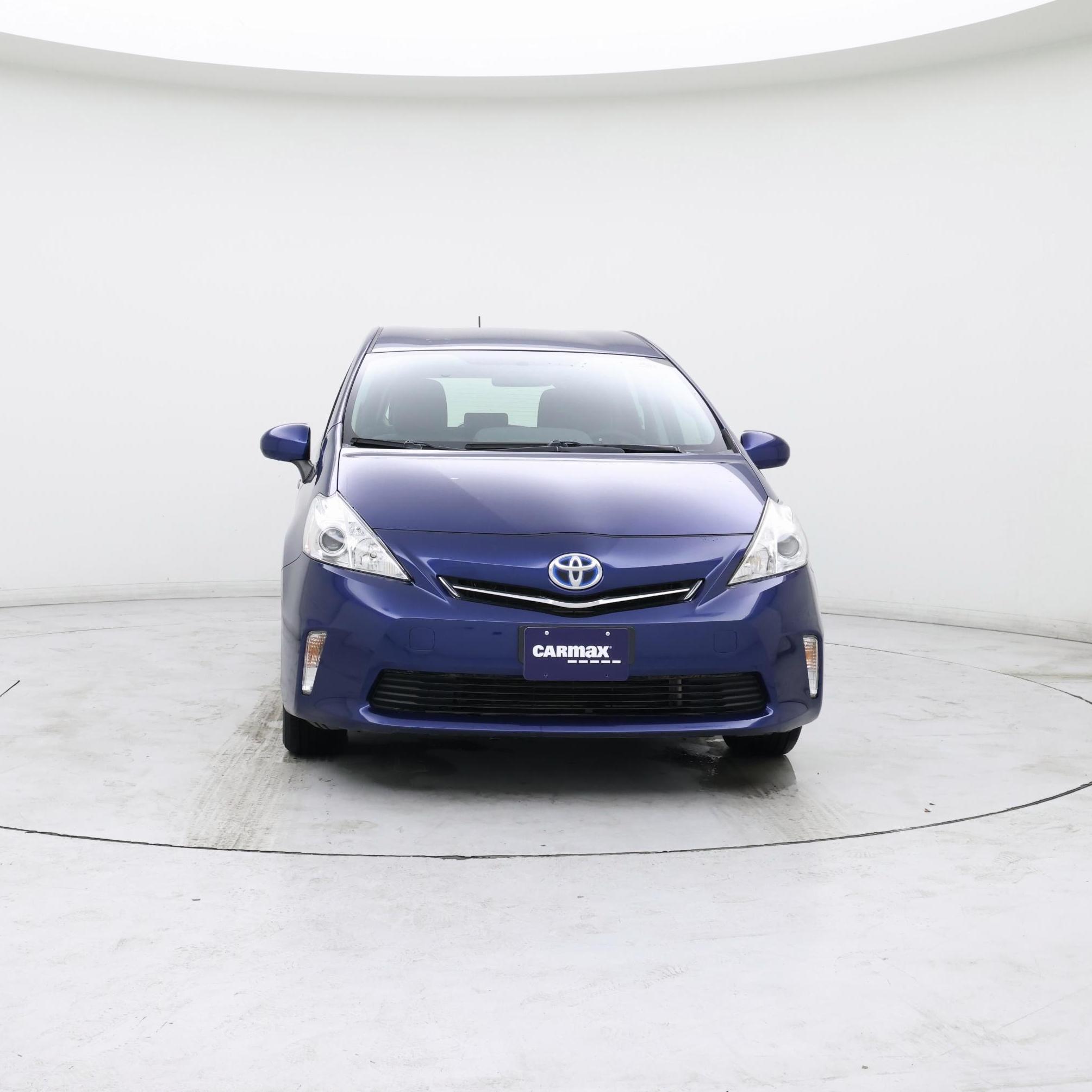 Thumbnail: 2014 Toyota Prius v - 5