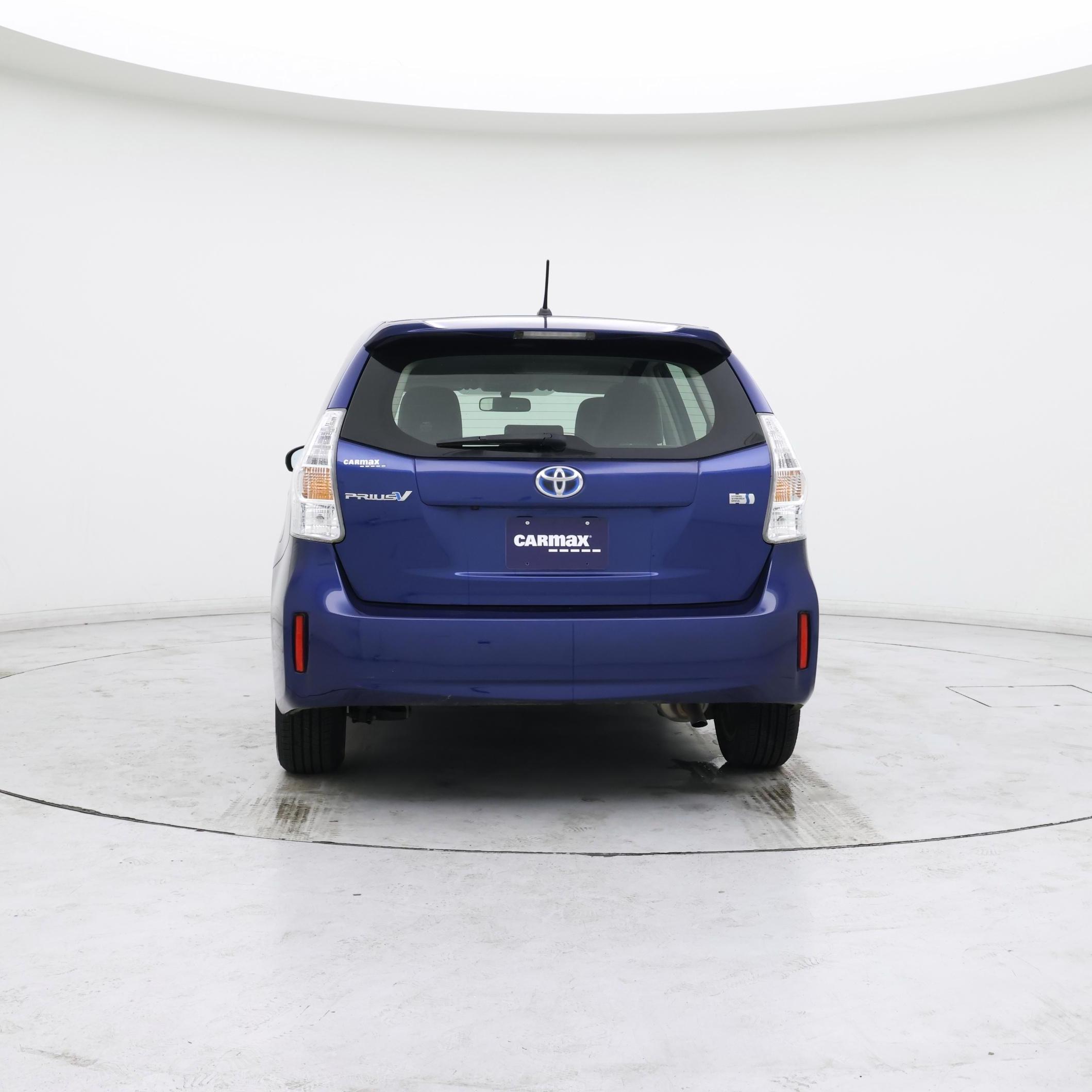 Thumbnail: 2014 Toyota Prius v - 6