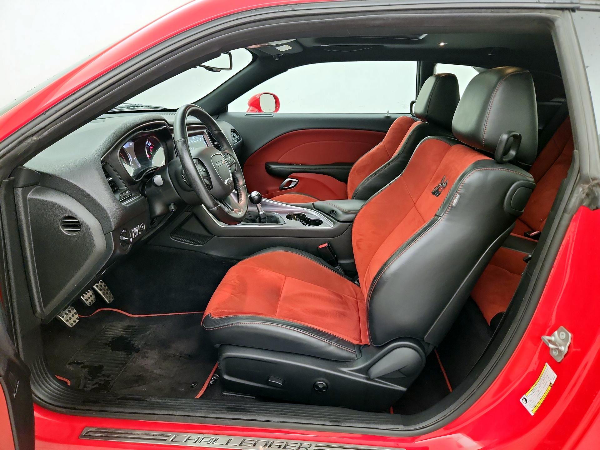 Thumbnail: 2018 Dodge Challenger - 11
