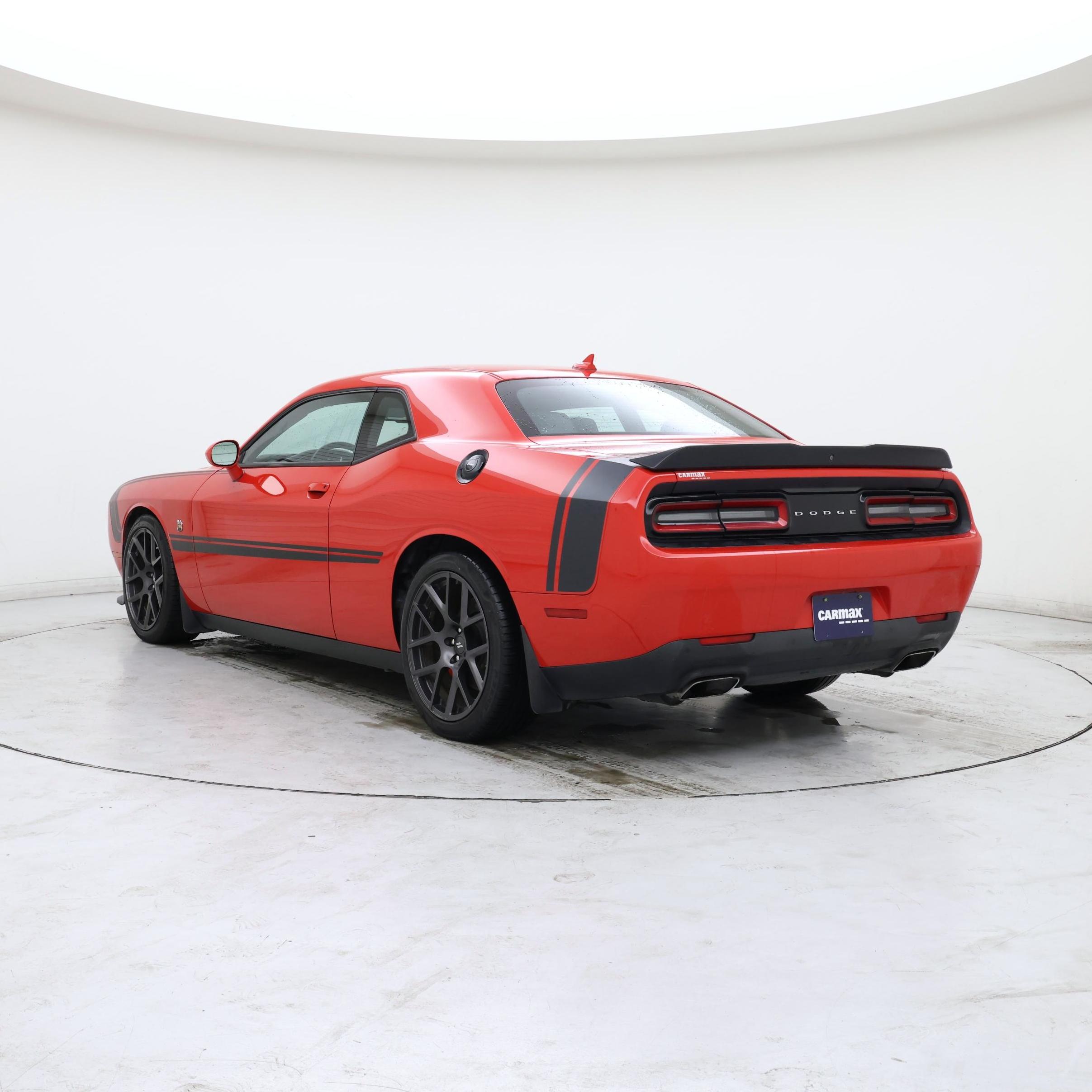 Thumbnail: 2018 Dodge Challenger - 2