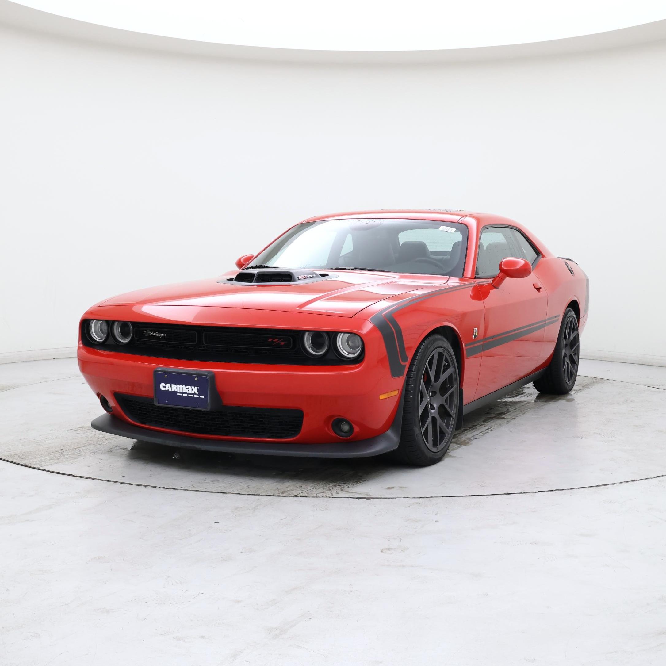 Thumbnail: 2018 Dodge Challenger - 4