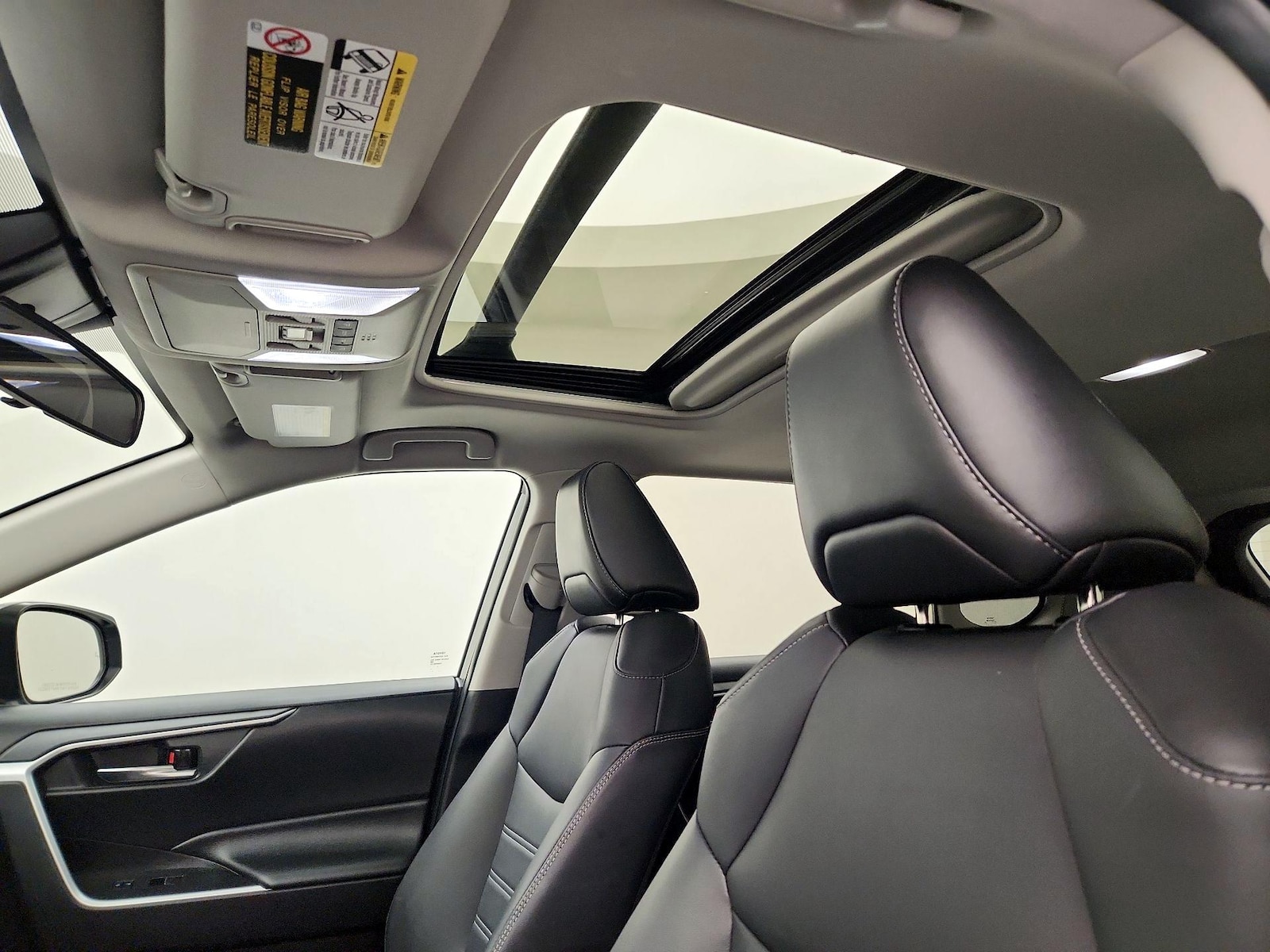 2022 Toyota RAV4 XLE Premium - Photo 20