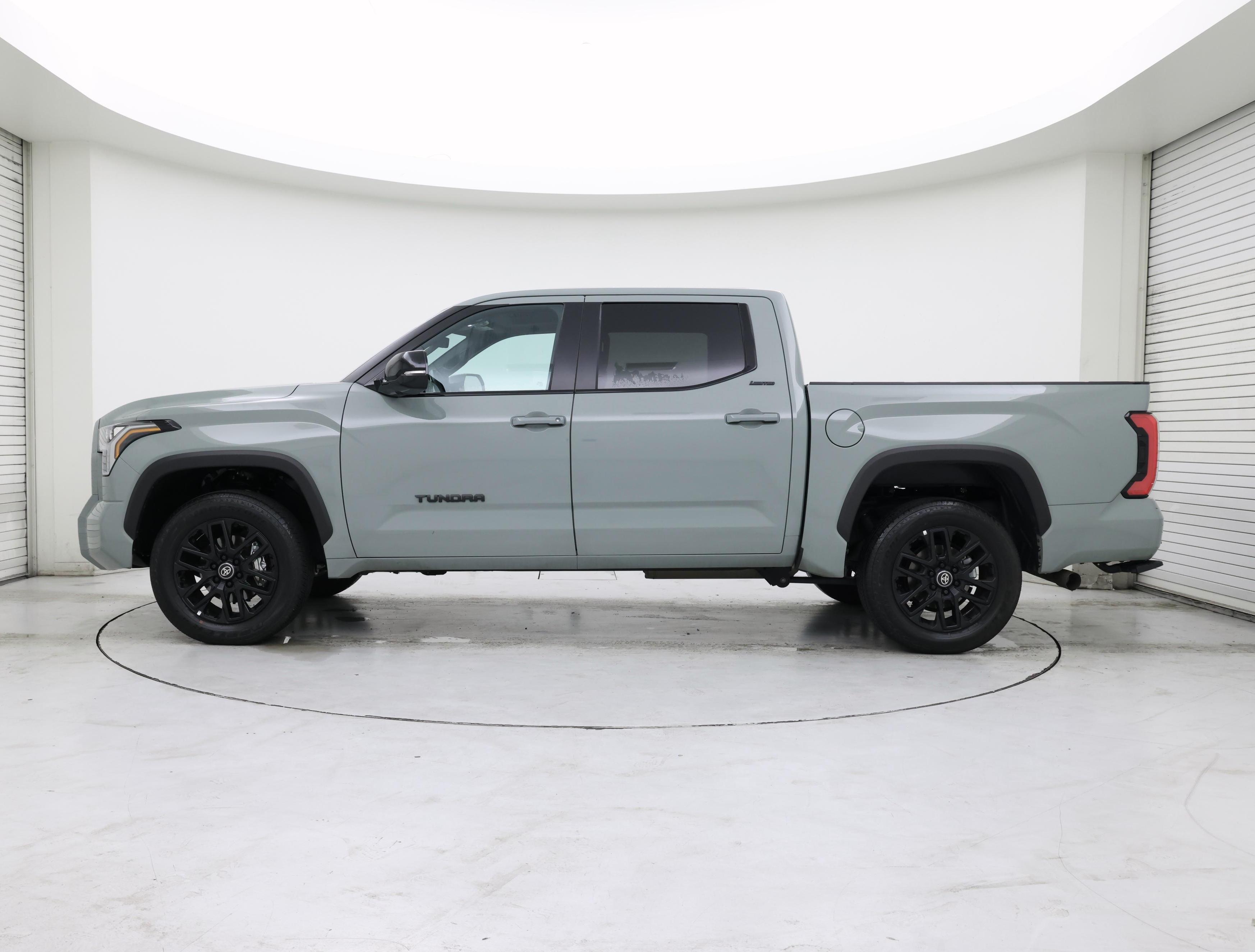 Thumbnail: 2025 Toyota Tundra - 3
