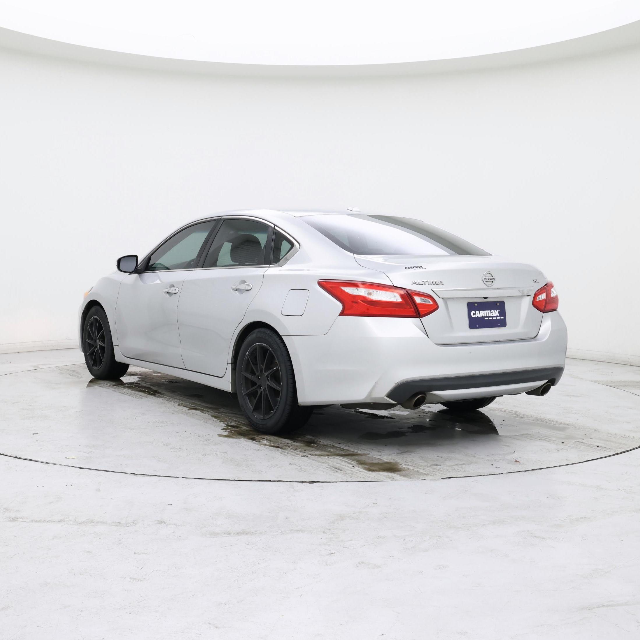Thumbnail: 2017 Nissan Altima - 2