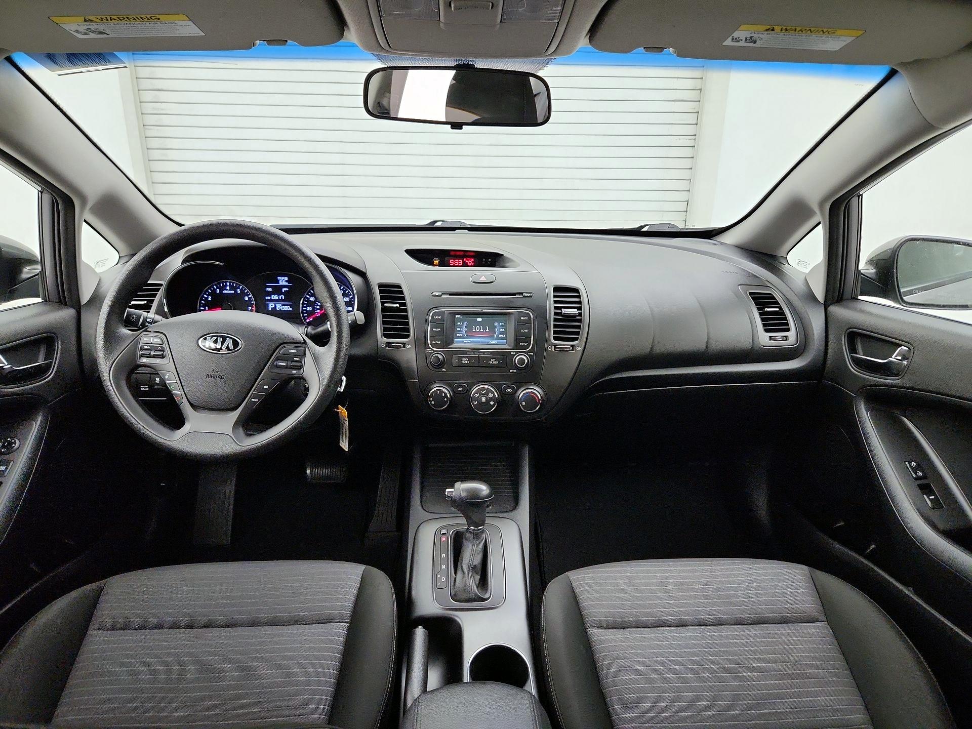 Thumbnail: 2016 Kia Forte - 9