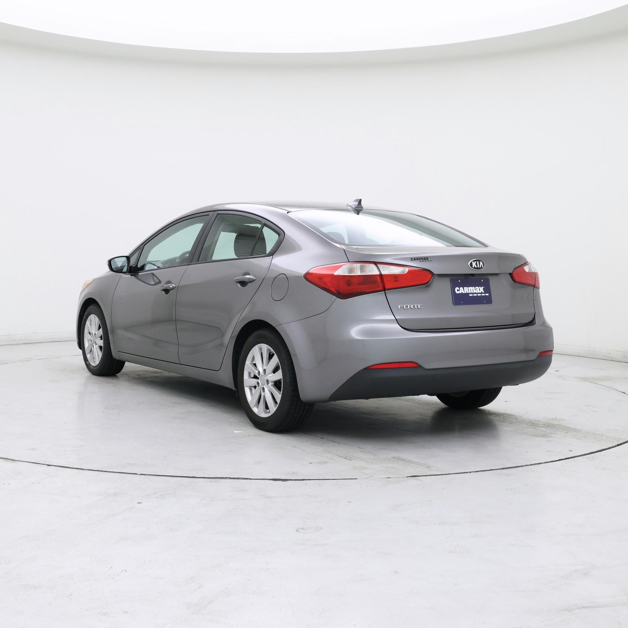 Thumbnail: 2016 Kia Forte - 2