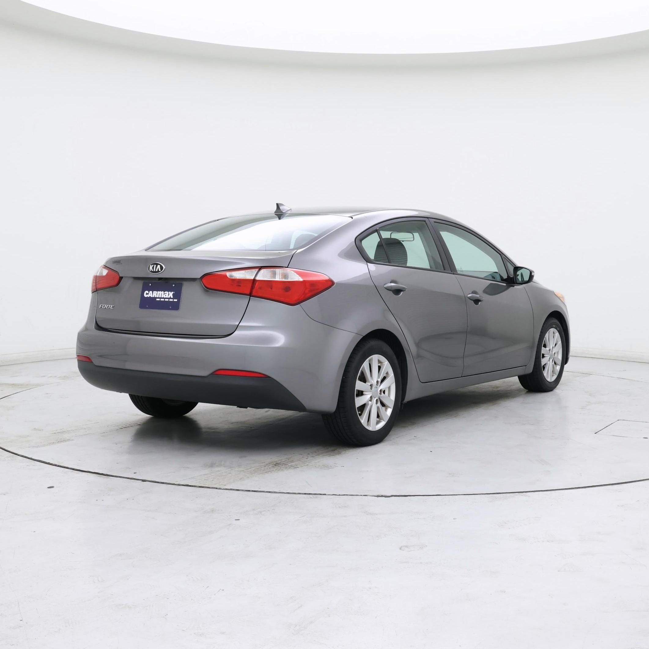 Thumbnail: 2016 Kia Forte - 8