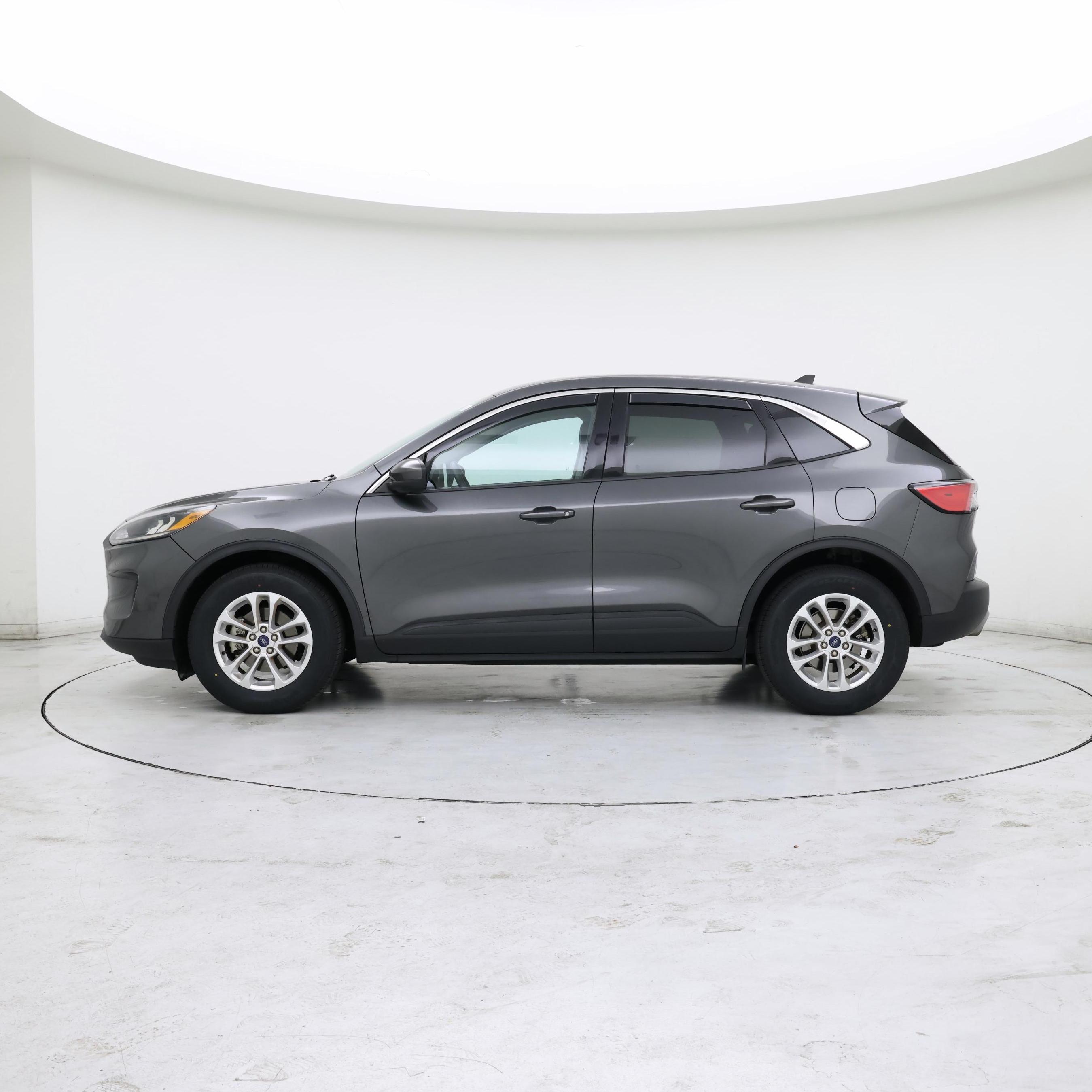Thumbnail: 2020 Ford Escape - 3