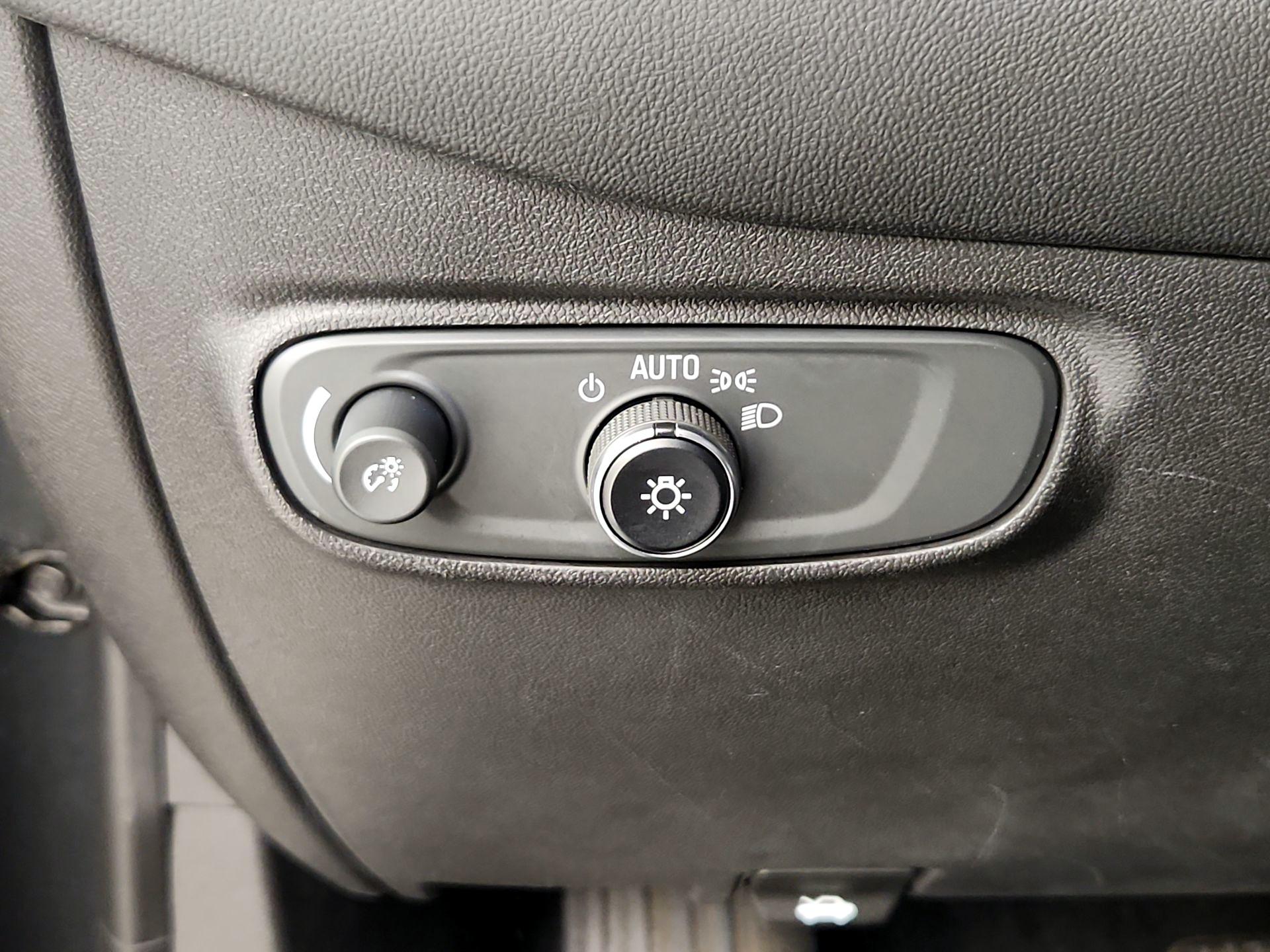 Thumbnail: 2020 Chevrolet Equinox - 13