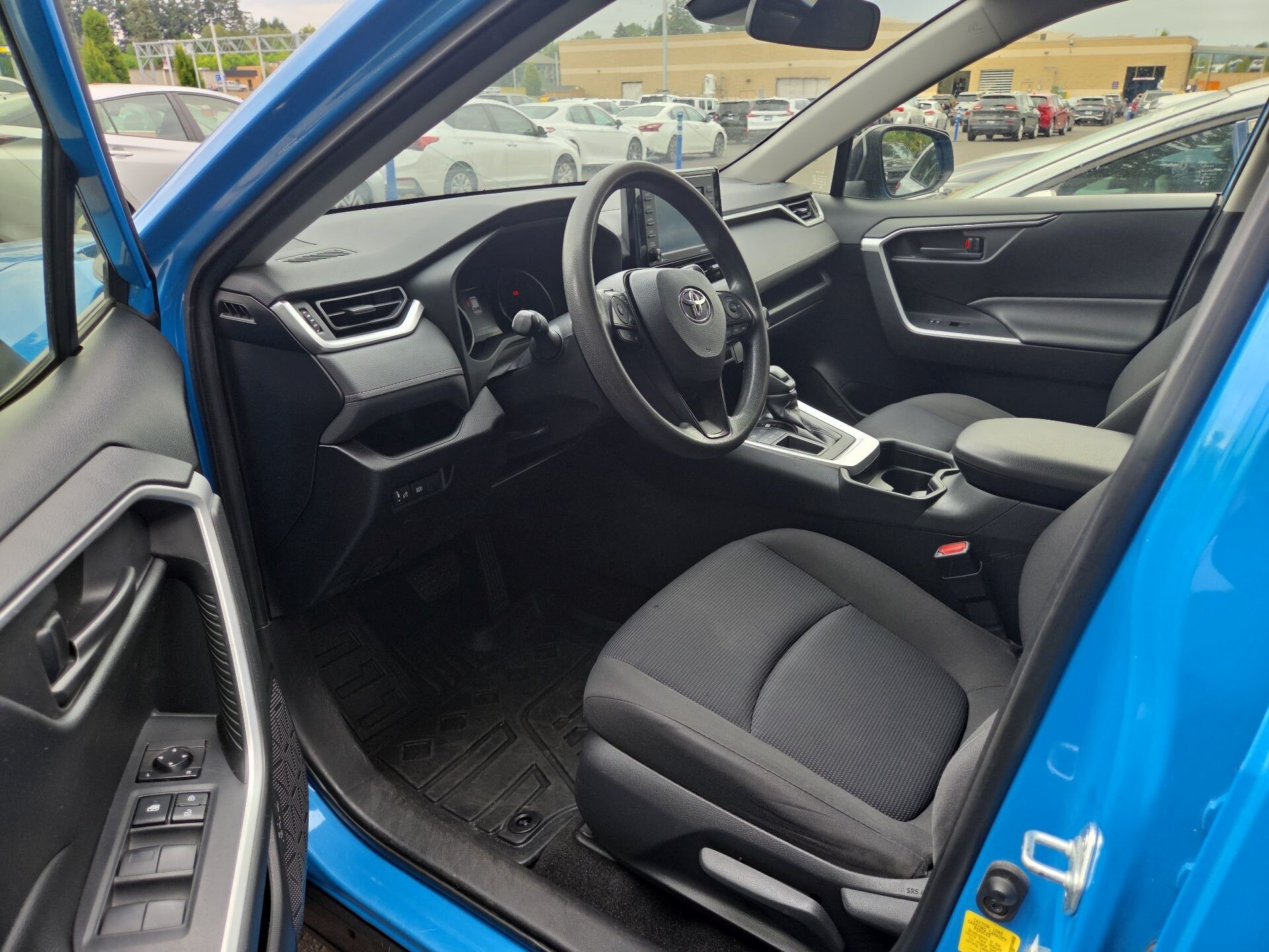 Thumbnail: 2020 Toyota RAV4 - 7