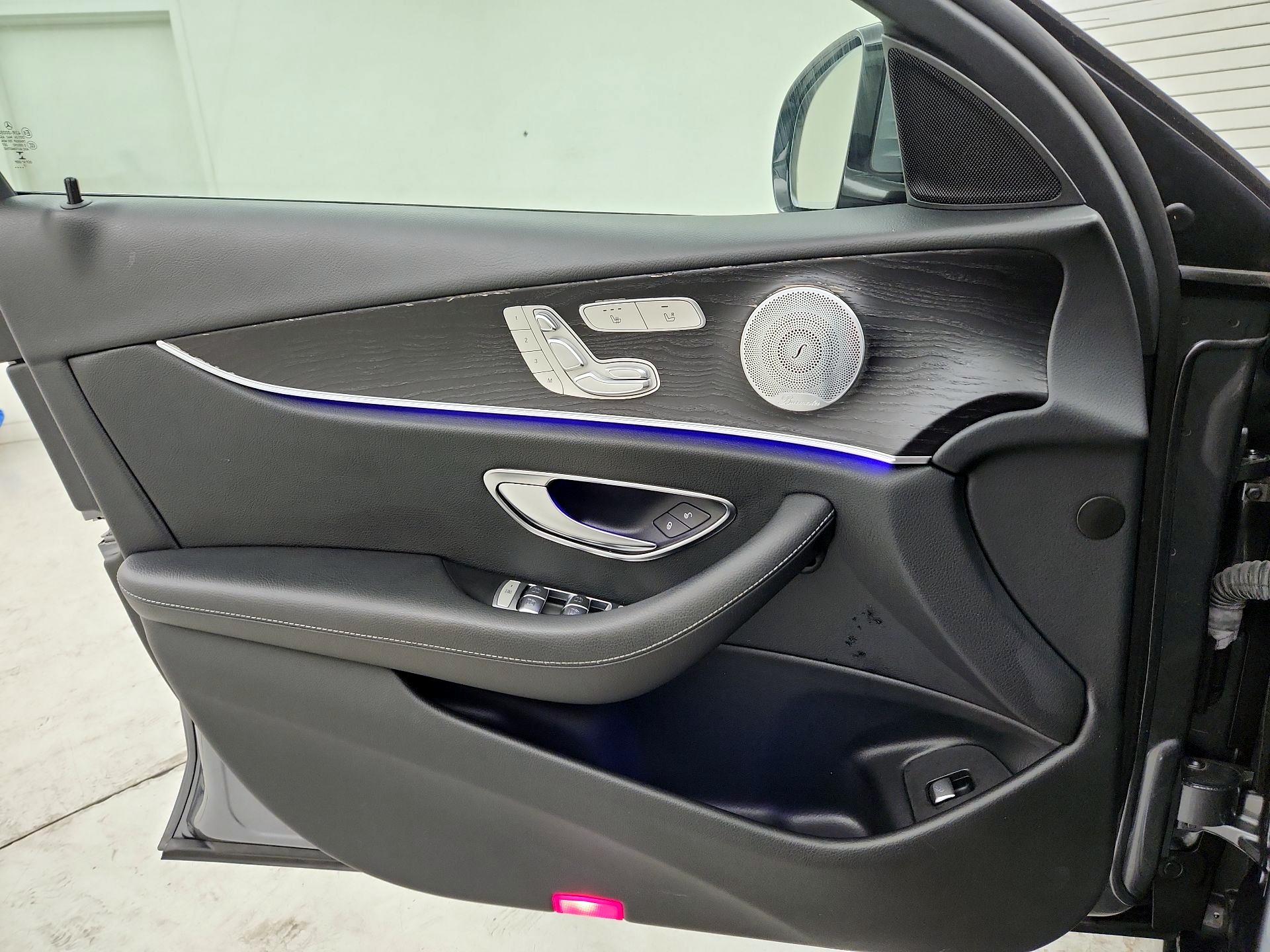 Thumbnail: 2018 Mercedes-Benz E-Class - 12
