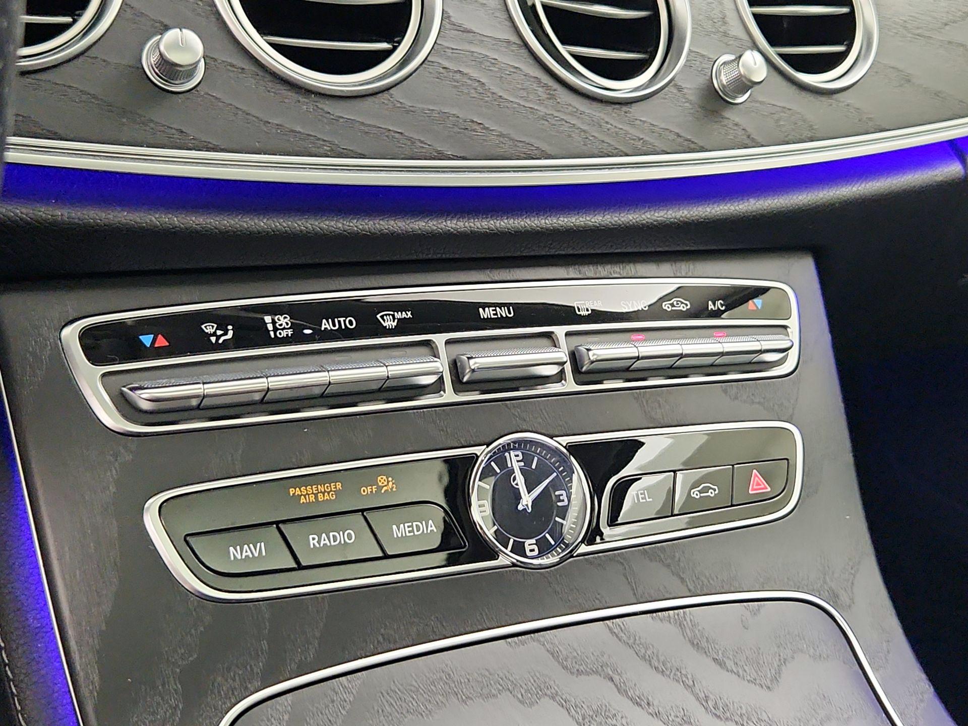 Thumbnail: 2018 Mercedes-Benz E-Class - 17