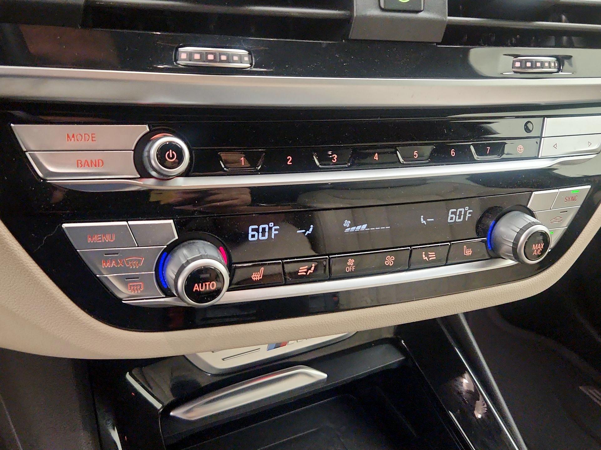 Thumbnail: 2021 BMW X3 - 17