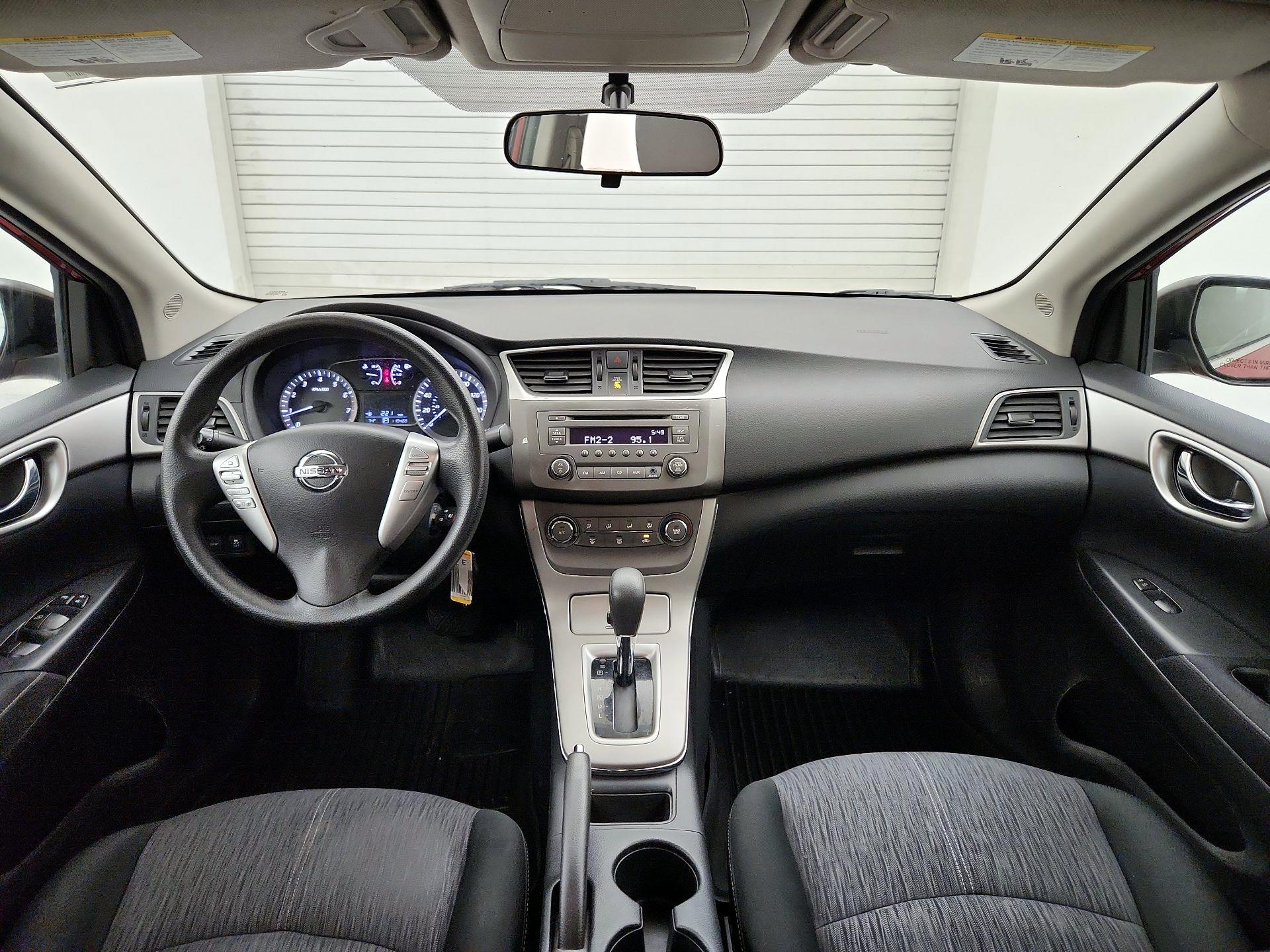Thumbnail: 2014 Nissan Sentra - 9