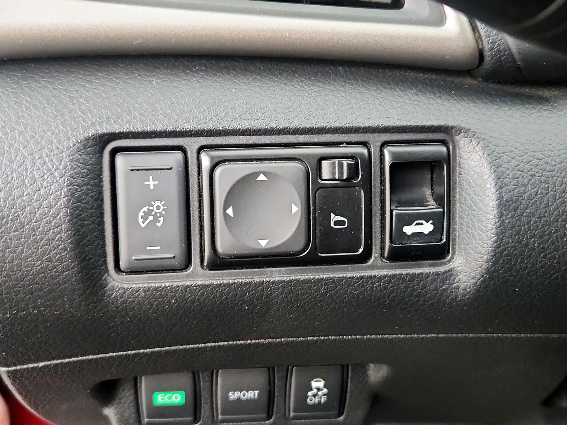 Thumbnail: 2014 Nissan Sentra - 13