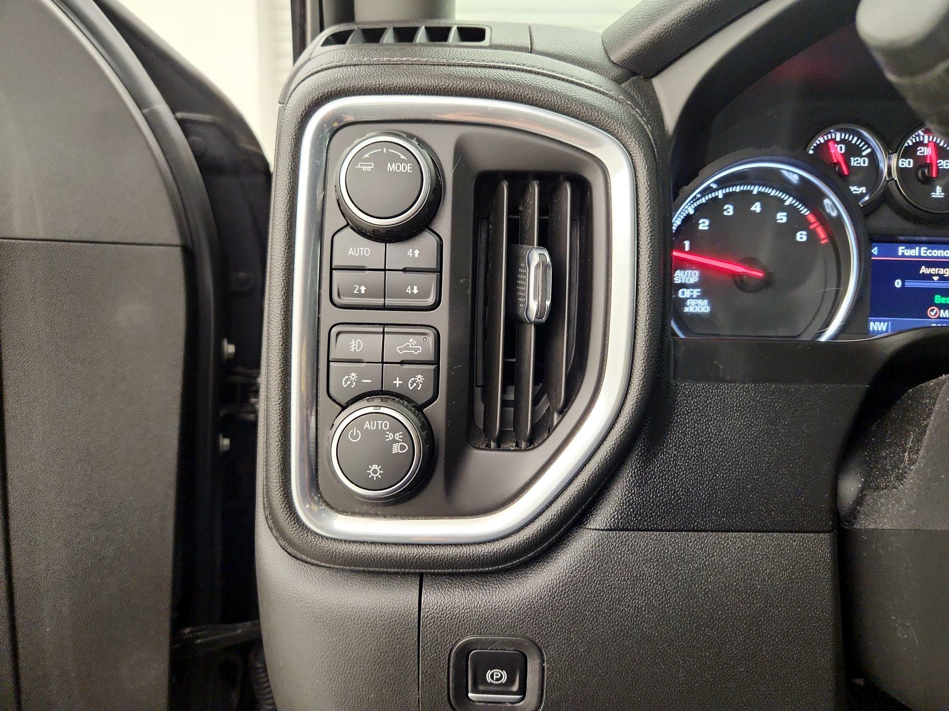 Thumbnail: 2021 Chevrolet Silverado 1500 - 13