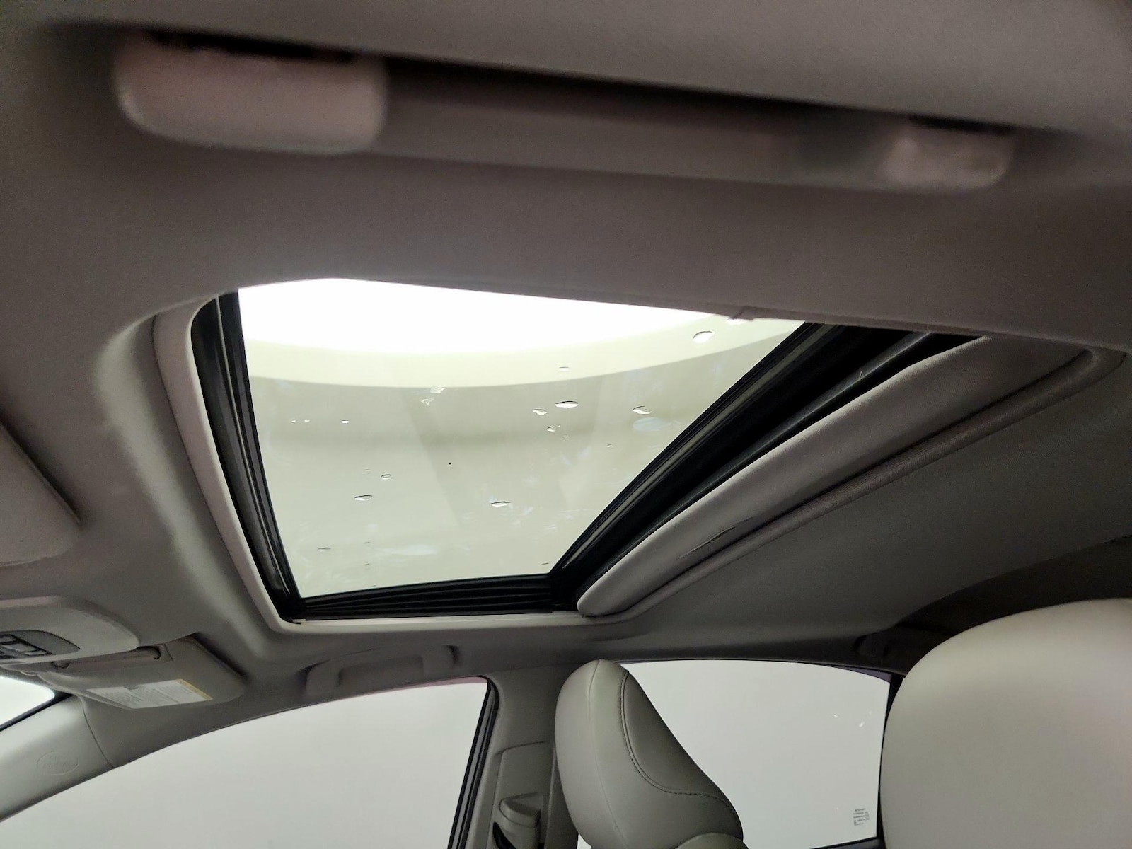 2022 Toyota Camry SE - Photo 20