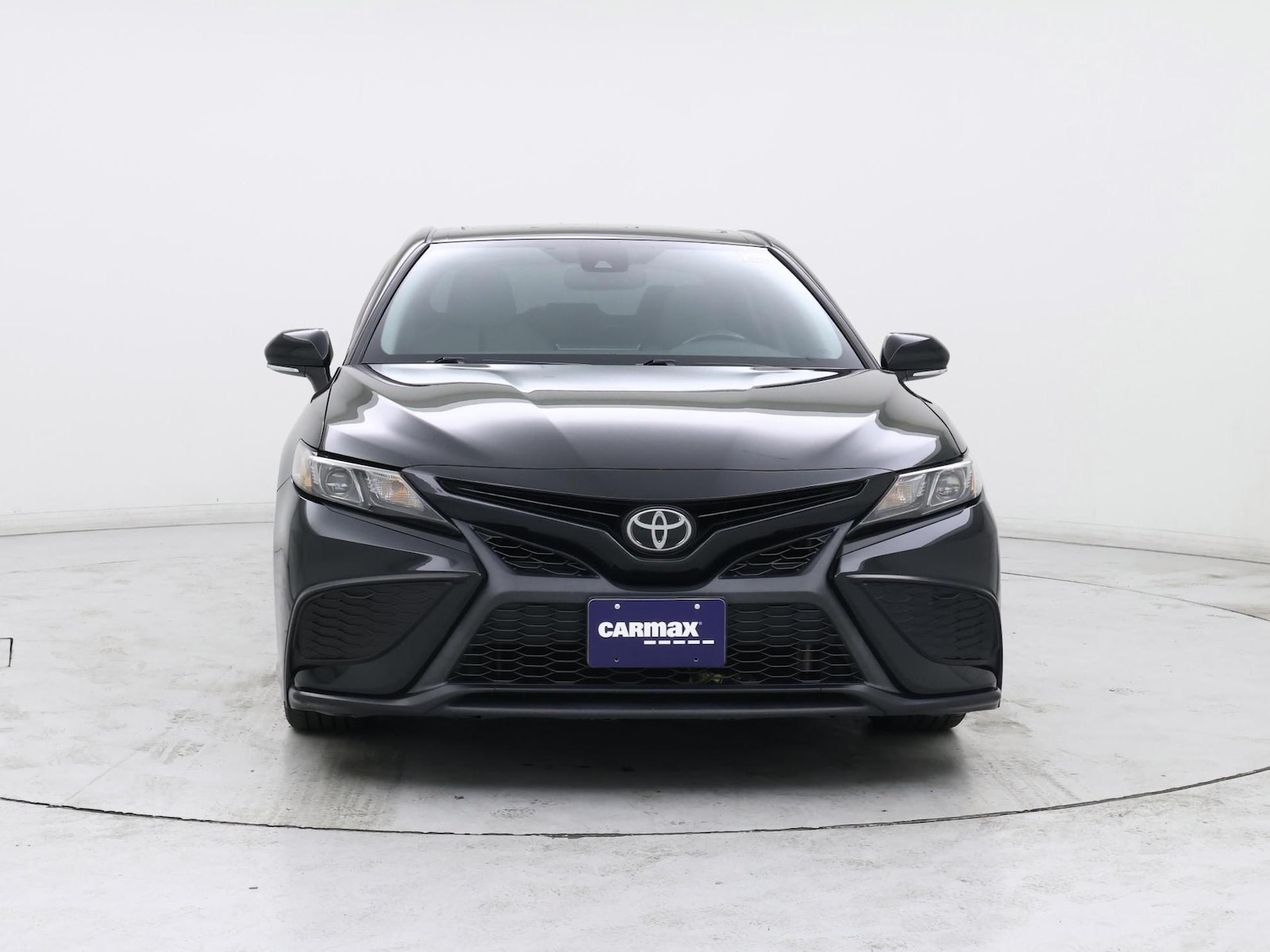 2022 Toyota Camry SE - Photo 6