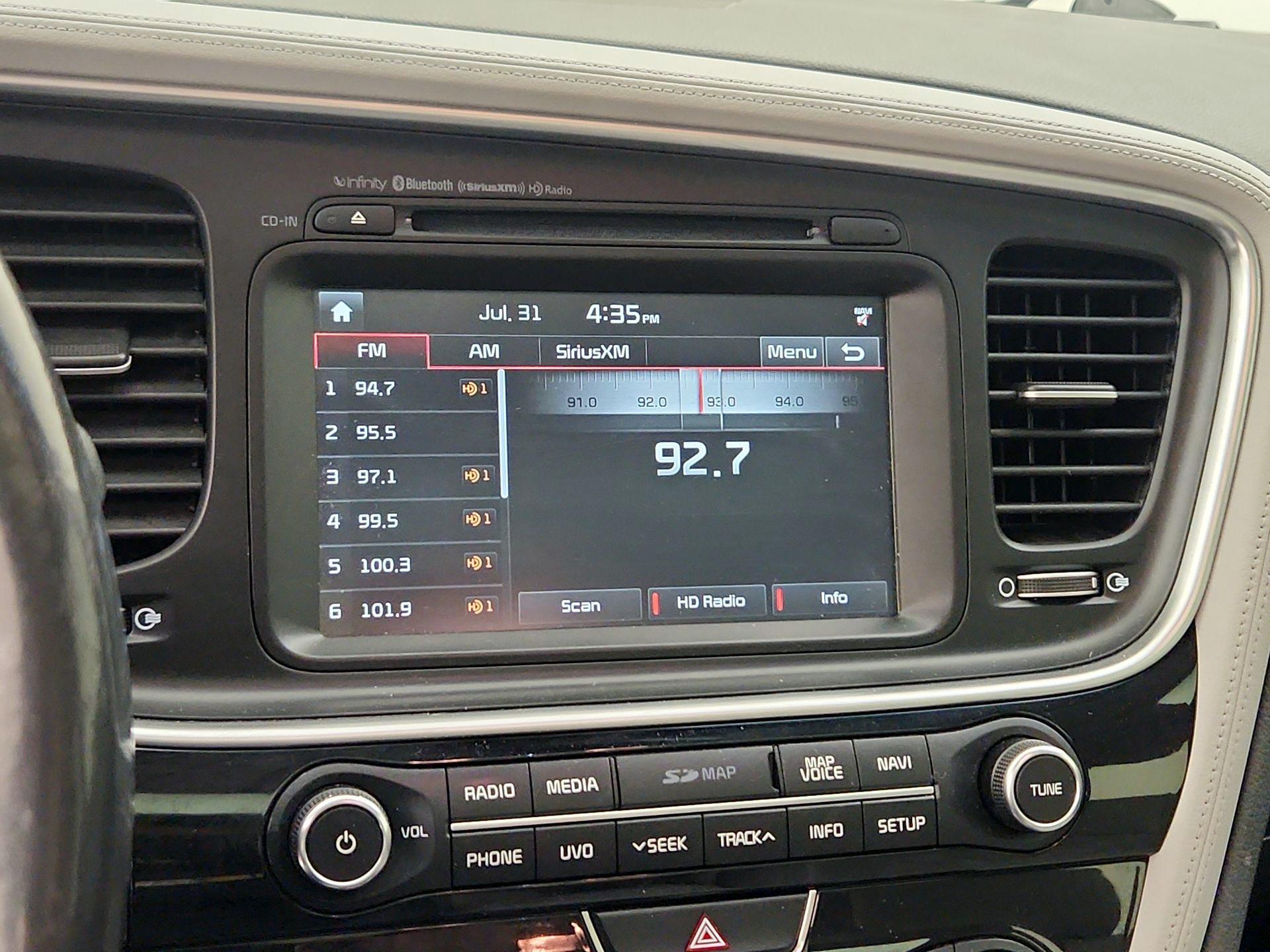 Thumbnail: 2015 Kia Optima - 16
