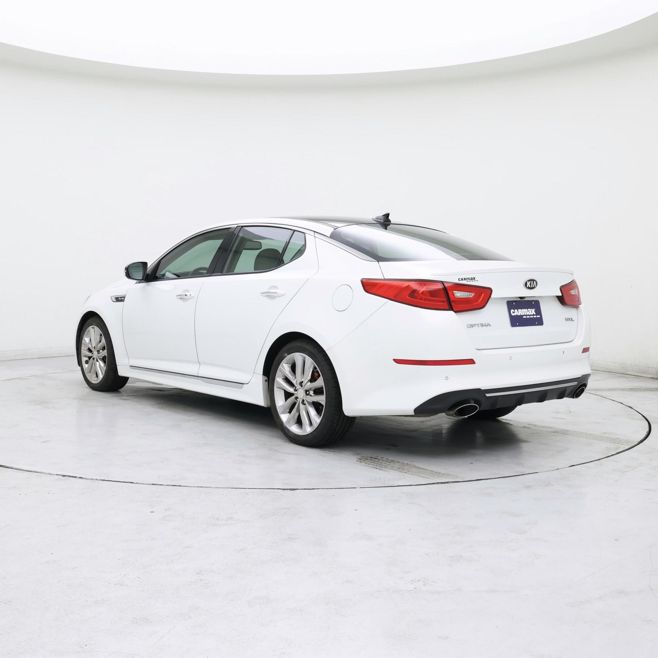 Thumbnail: 2015 Kia Optima - 2