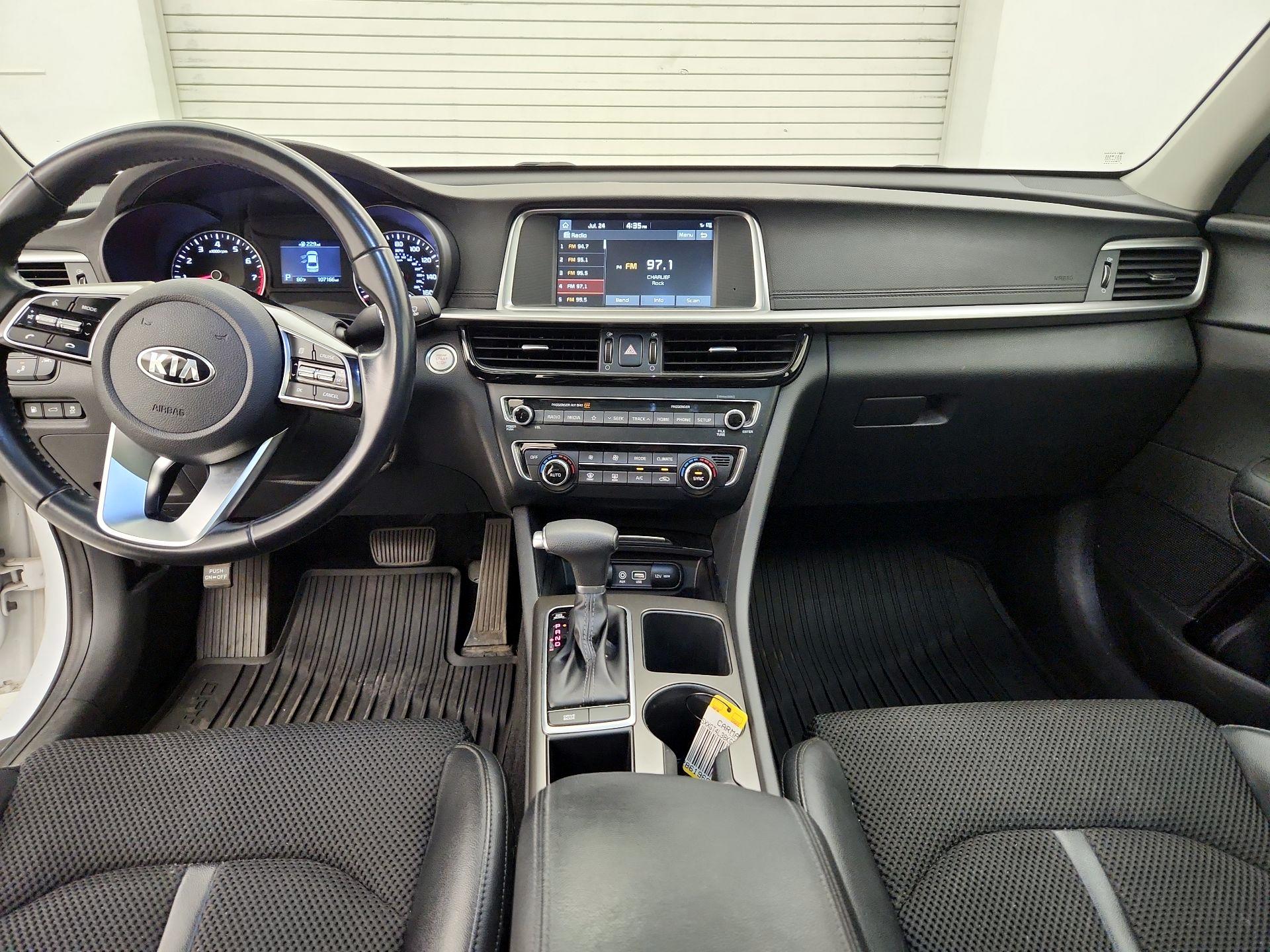 Thumbnail: 2019 Kia Optima - 9