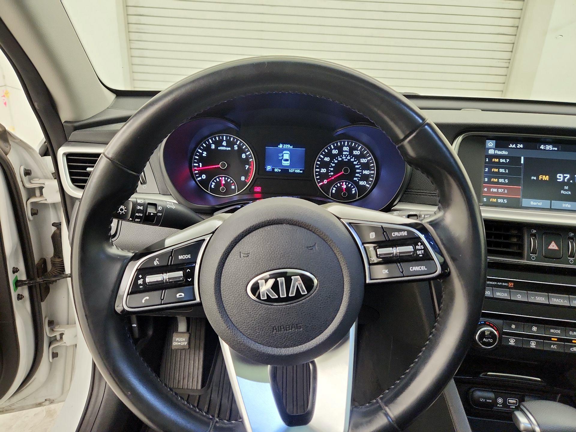 Thumbnail: 2019 Kia Optima - 10