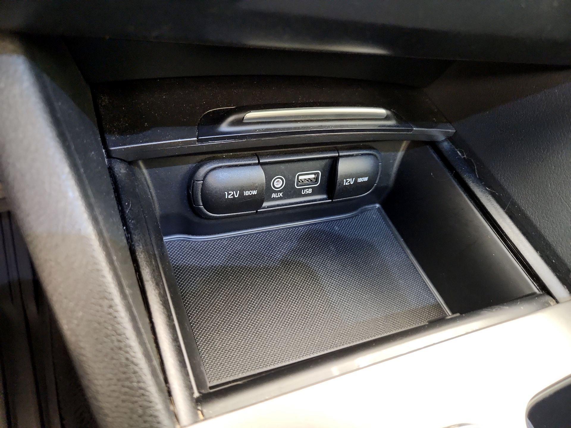 Thumbnail: 2019 Kia Optima - 18