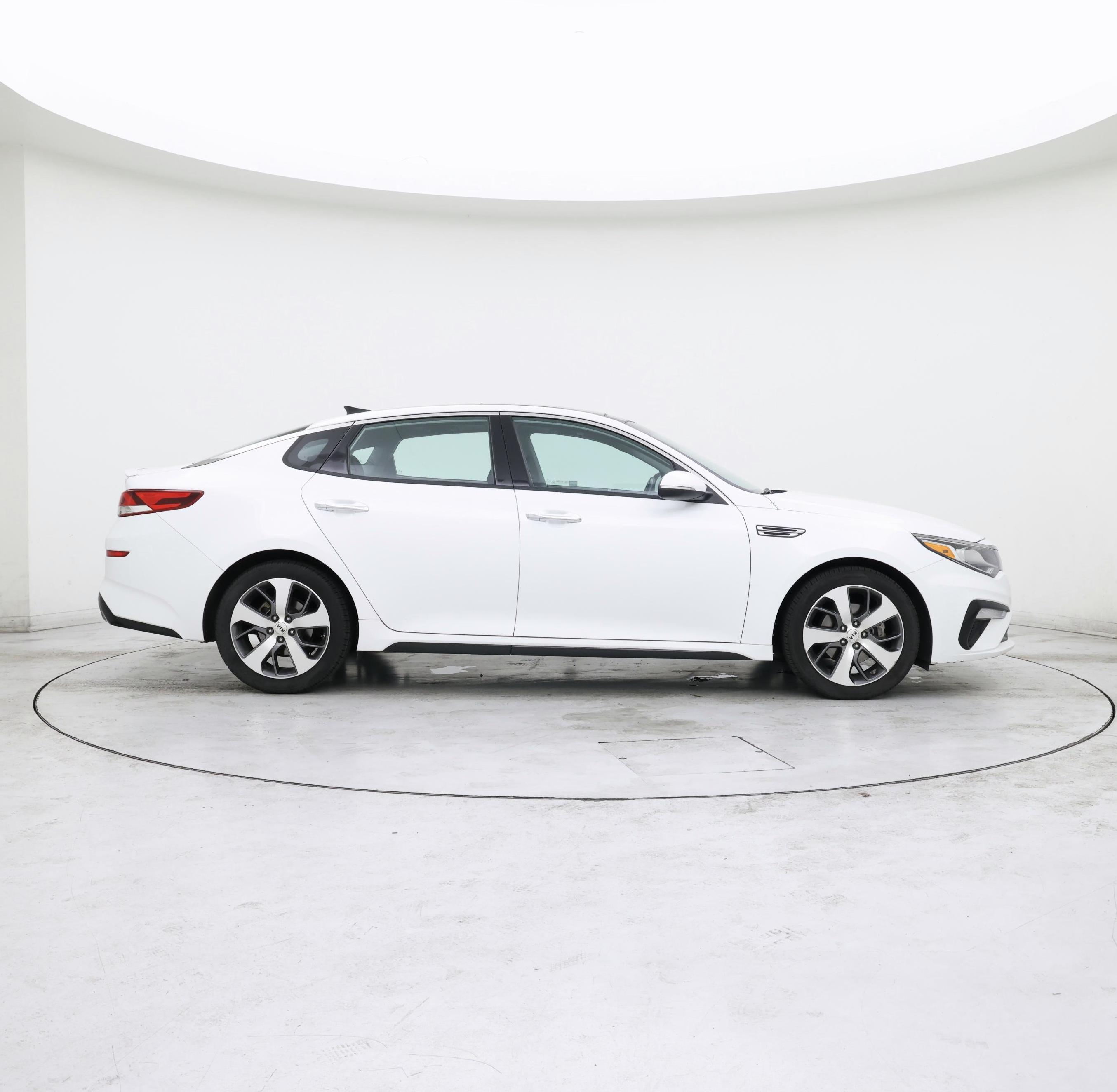 Thumbnail: 2019 Kia Optima - 7