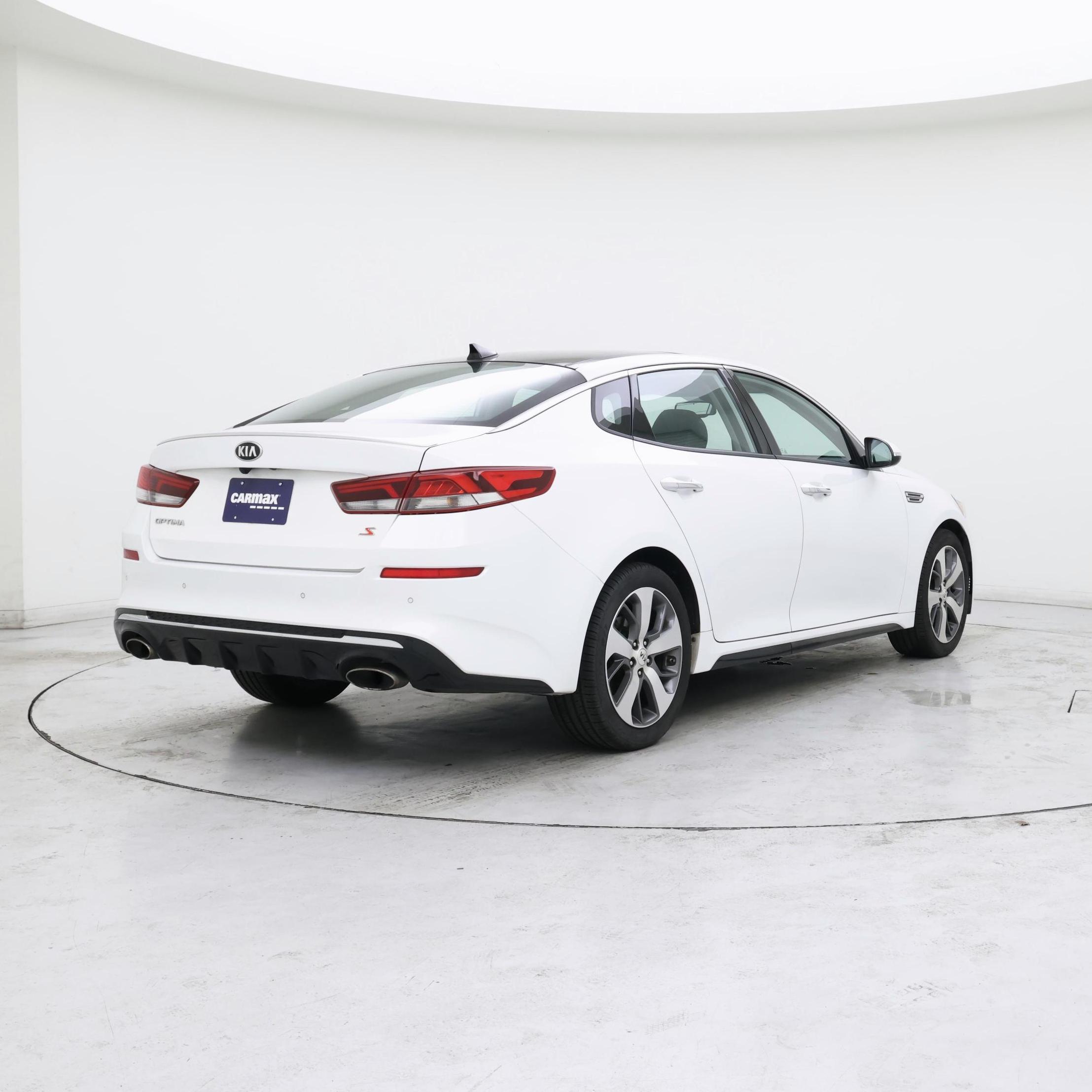 Thumbnail: 2019 Kia Optima - 8