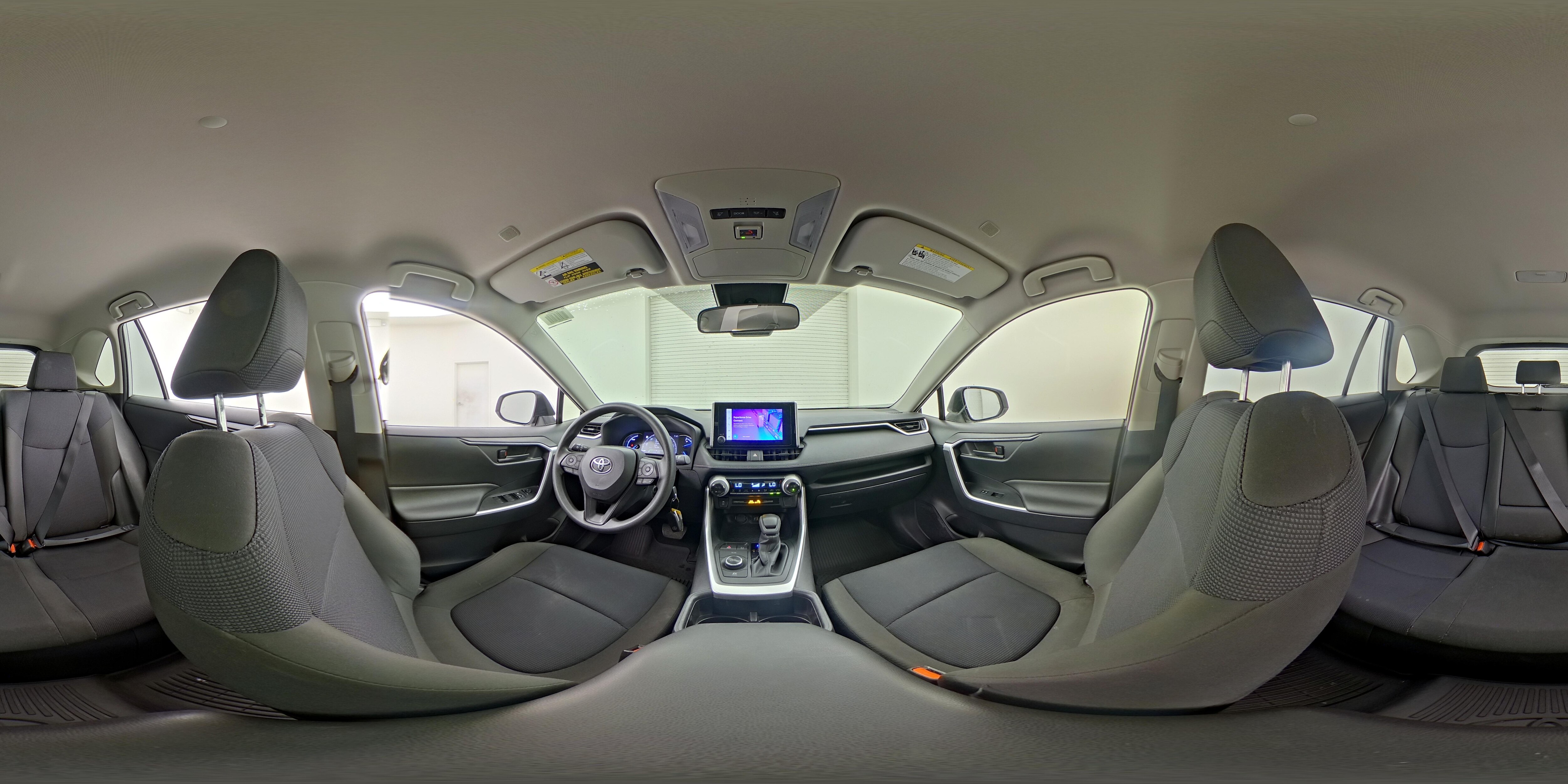 2024 Toyota RAV4 LE - Photo 24