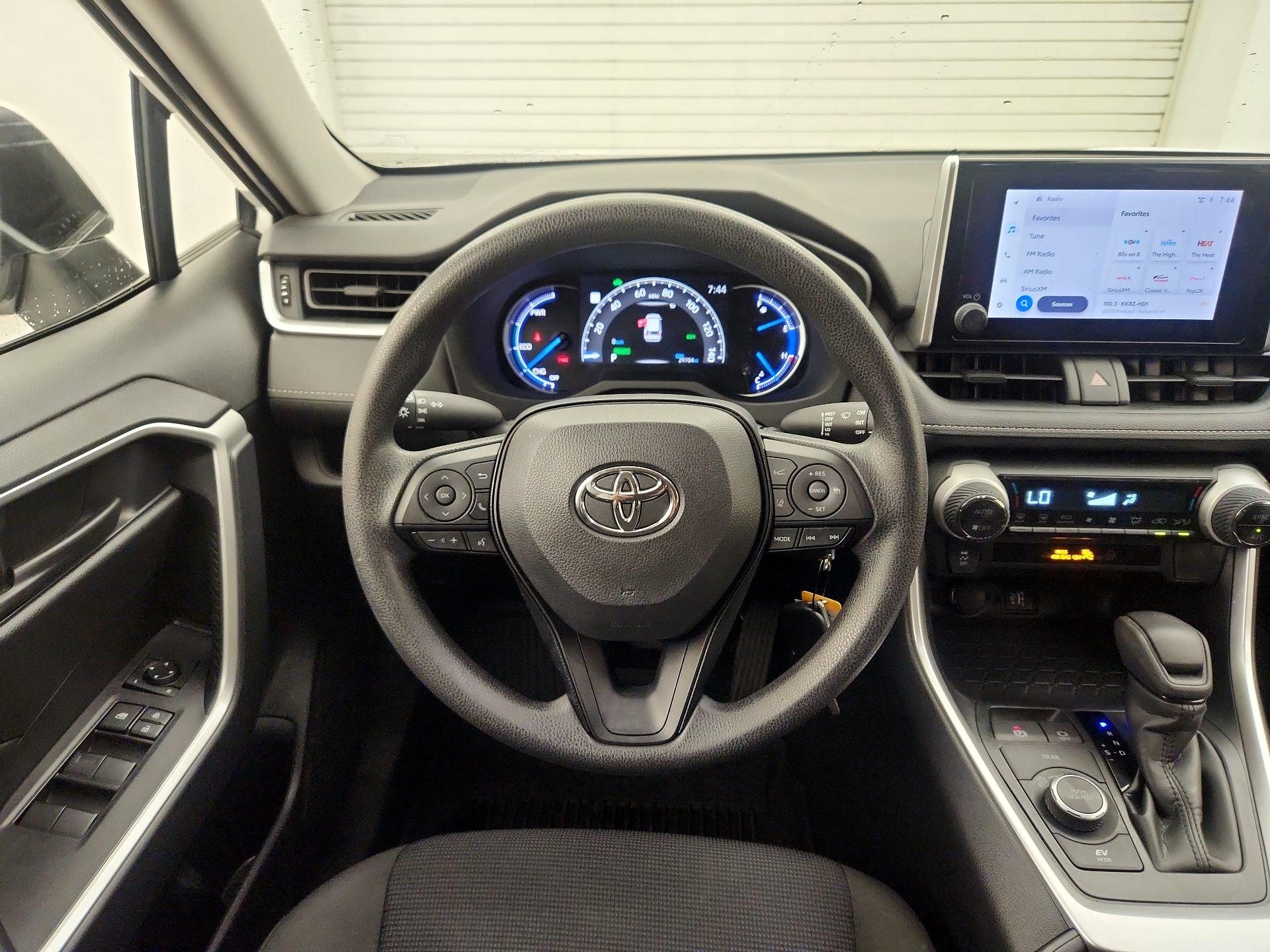 Thumbnail: 2024 Toyota RAV4 - 10
