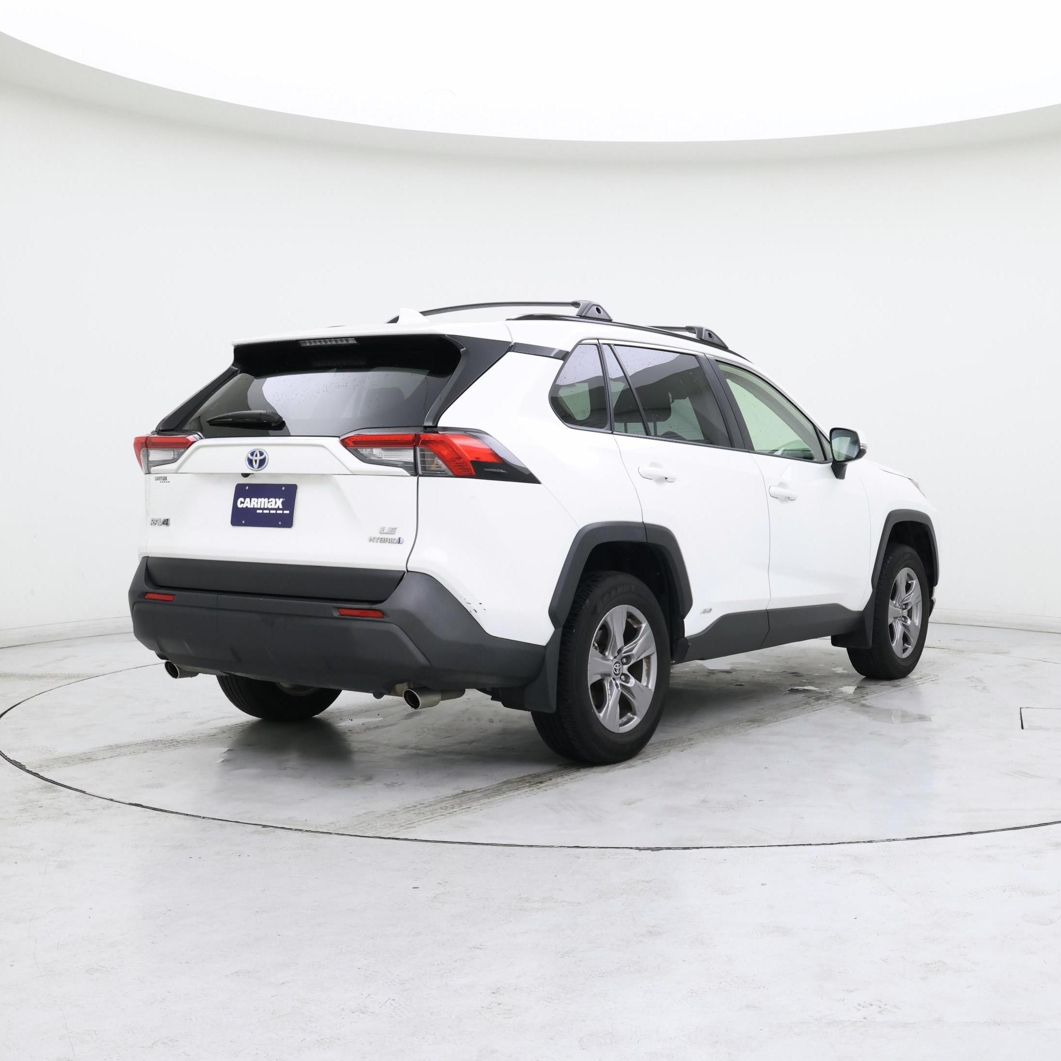 Thumbnail: 2024 Toyota RAV4 - 8